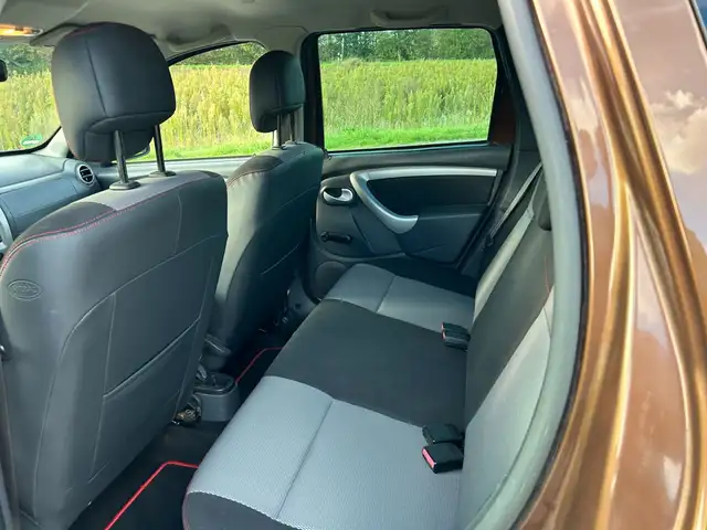 Dacia Duster view 15