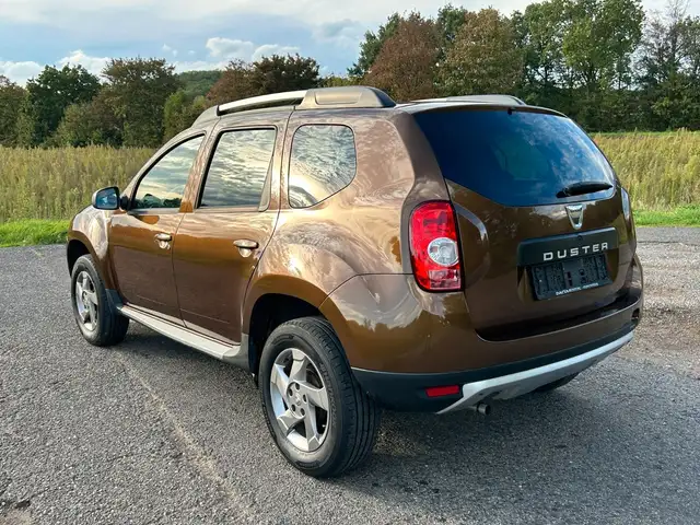 Dacia Duster view 3