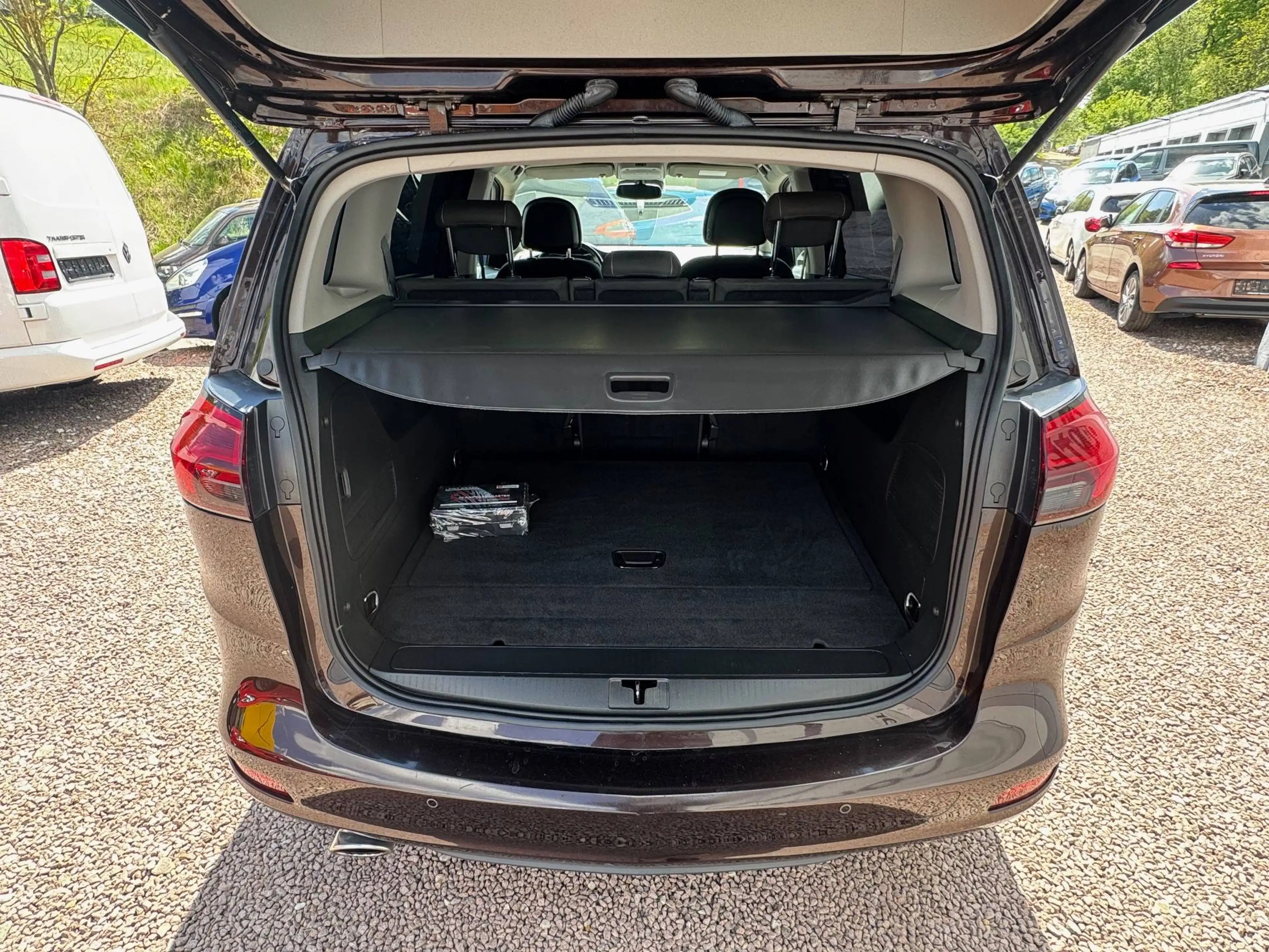 Opel Zafira Tourer Zafira Tourer 2.0 D*LED*ACC*Kamera*Assist* — photo 12