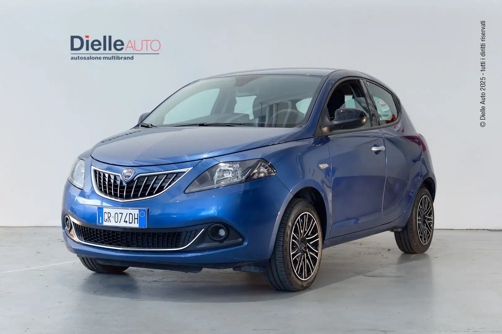 Lancia Ypsilon 1.0 FireFly 5 porte S&S Hybrid Gold 70CV Blu/Azzurro - 1
