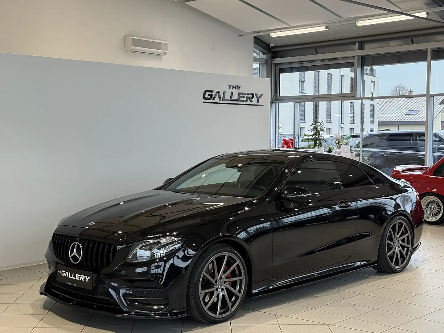 Mercedes-Benz E 200 4MATIC Aut.*AMG-Line*Memory*Widescreen*360° Noir - 2