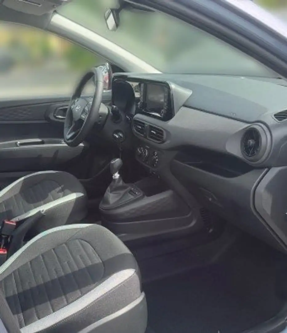 Hyundai i10 GO 1,0 MT Schwarz - 2