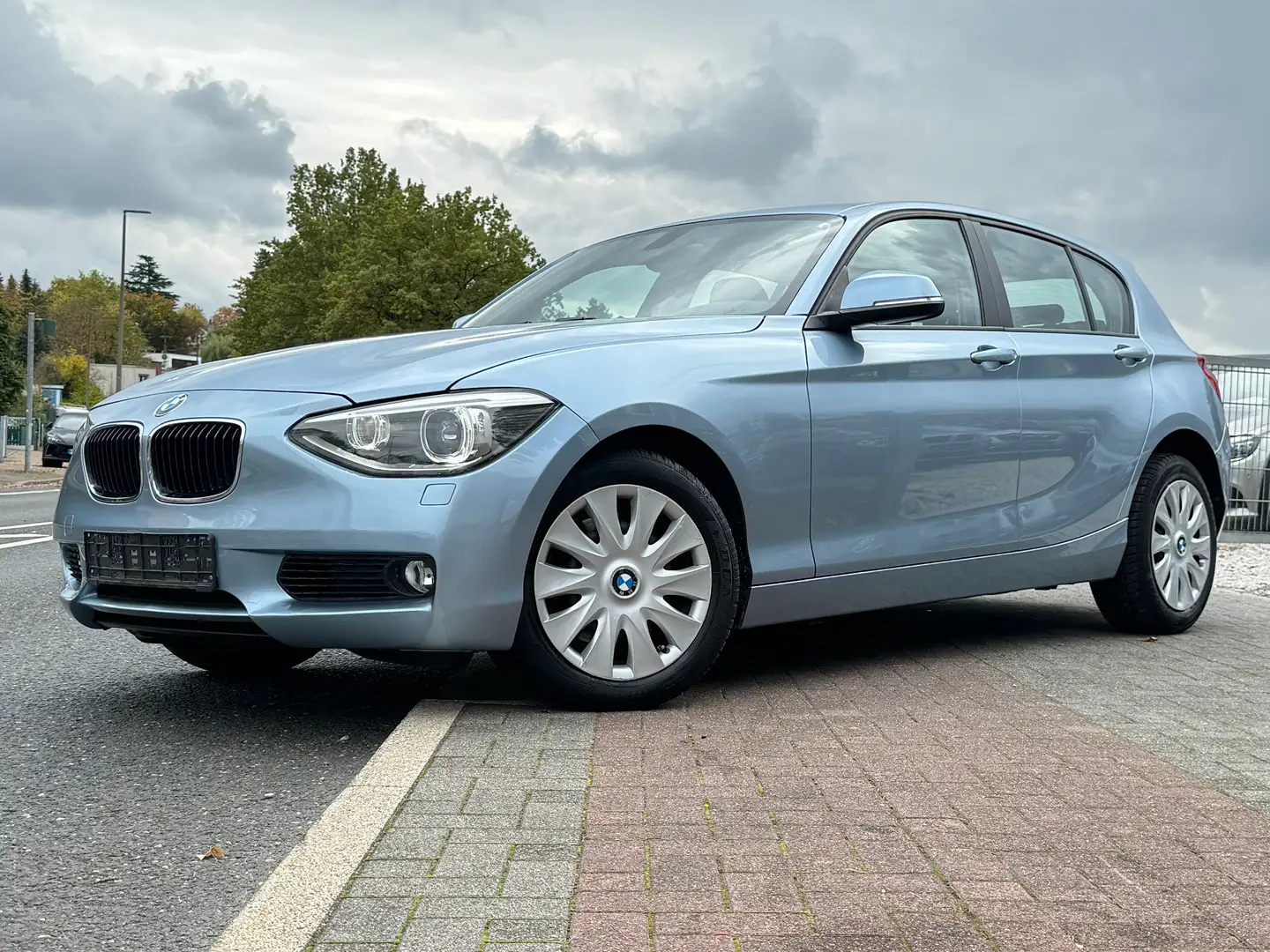 BMW 118 118 i Xenon Bmw Scheckheft gepfl. Top Zustand Bleu - 1