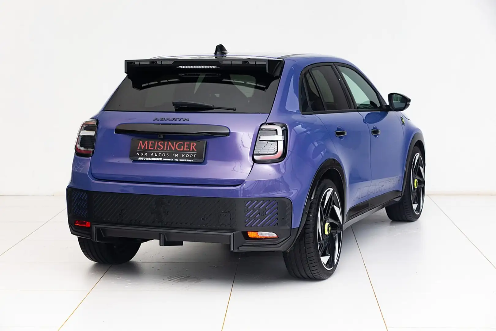 Abarth 600e Turismo Violett - 2