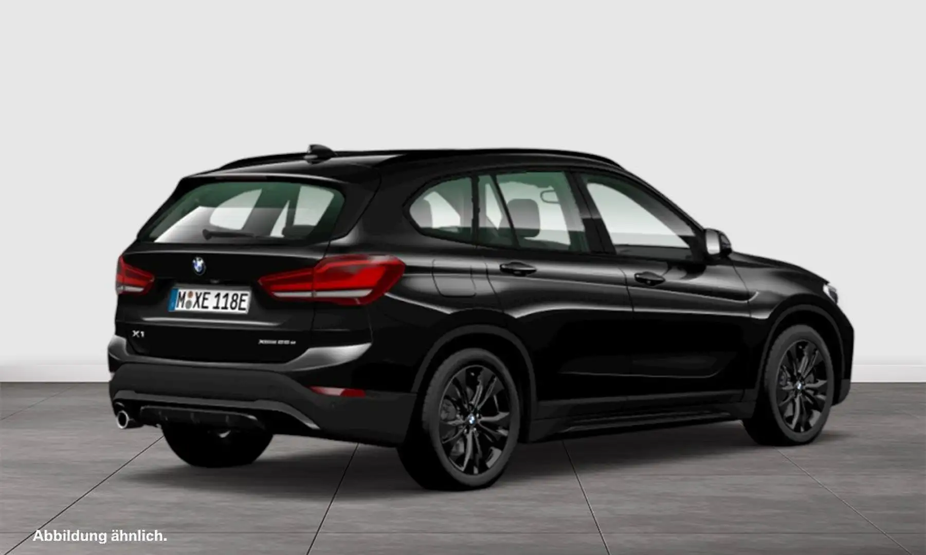 BMW X1 xDrive25e  Sport Line HUD PANO RFK NAVI LED Zwart - 2