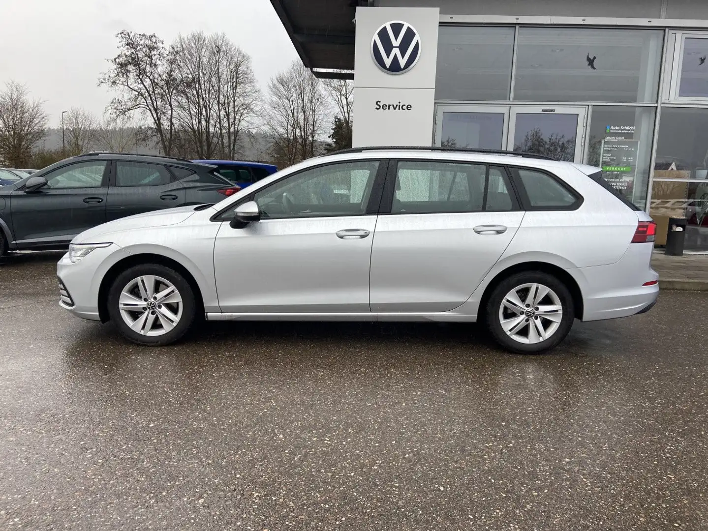 Volkswagen Golf Variant 2.0 TDI LIFE STANDHEIZUNG+4xSHZ+APP Silber - 2