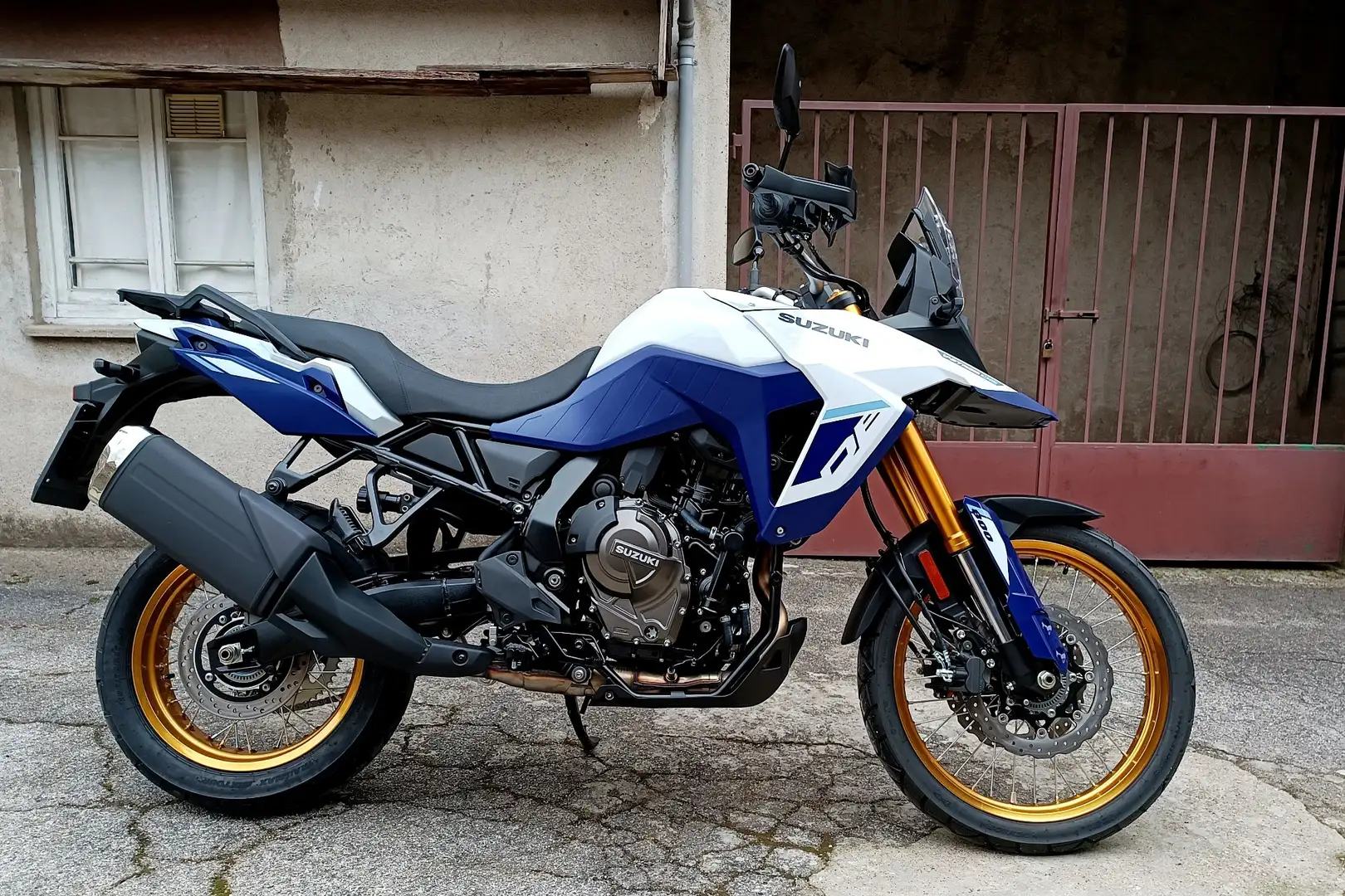 Suzuki V-Strom 800DE Bianco - 2