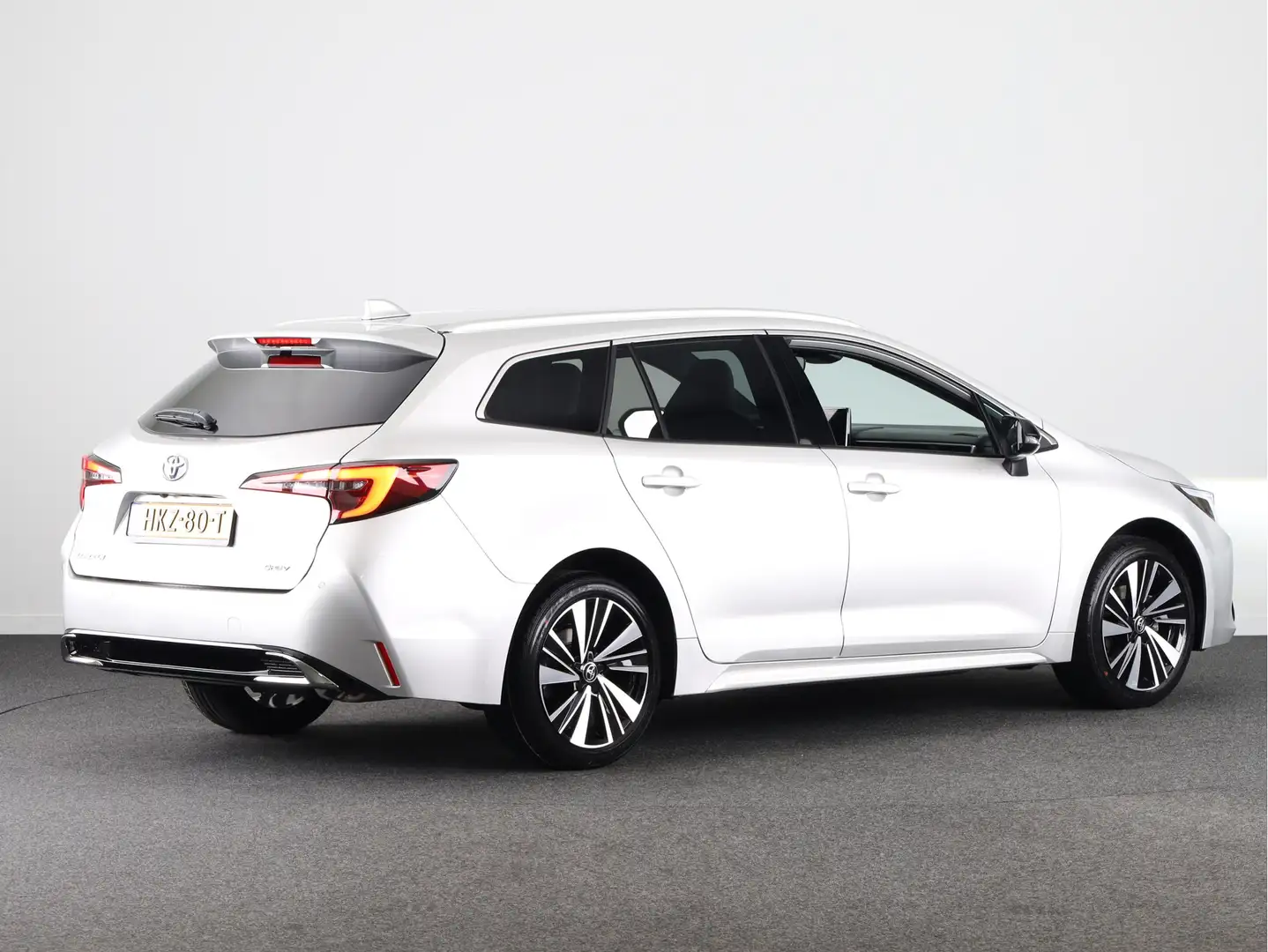 Toyota Corolla Touring Sports Hybrid 140 Business Plus *DEMO* | D Argent - 2