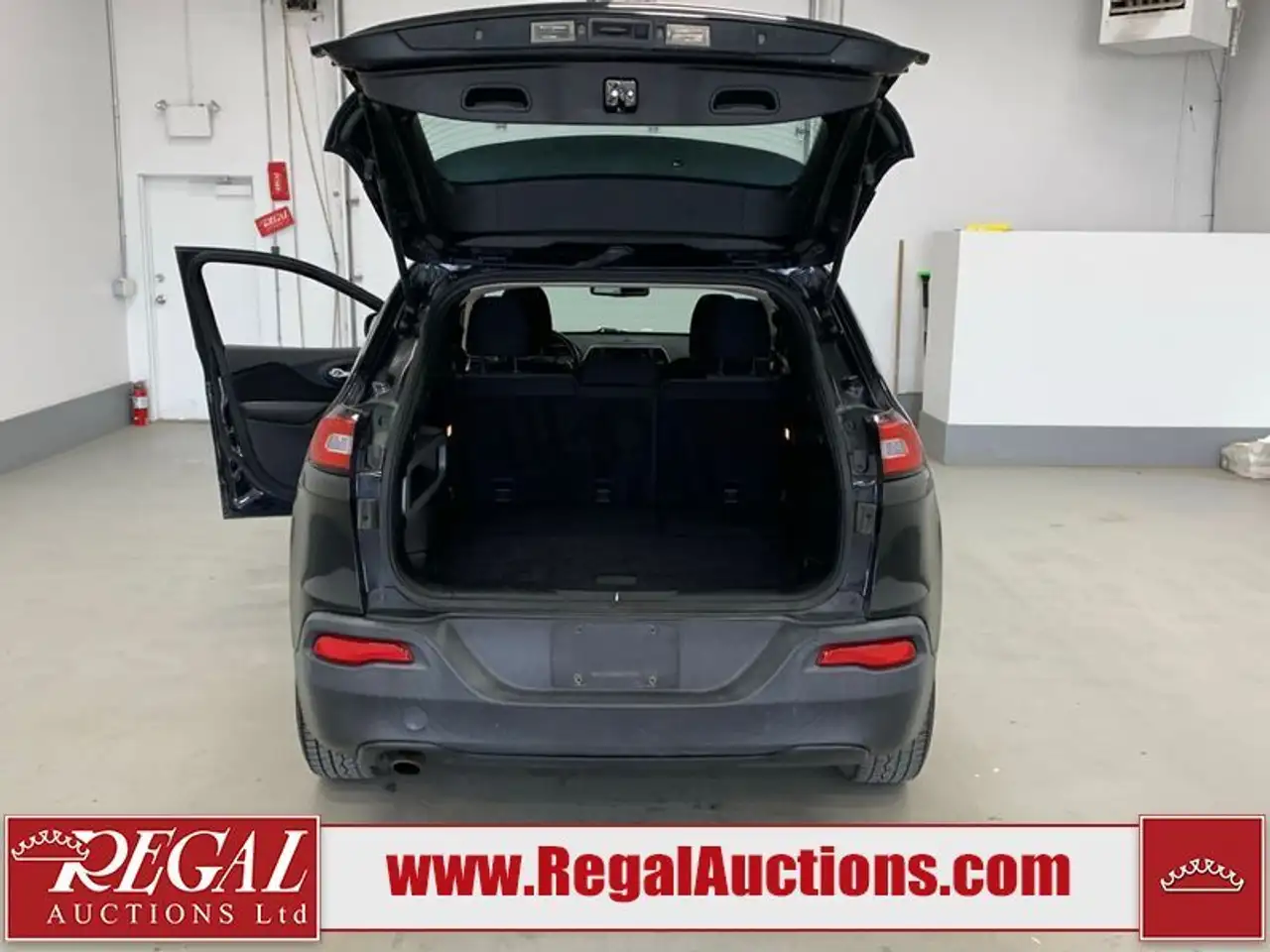 Jeep Cherokee снимка Jeep Cherokee