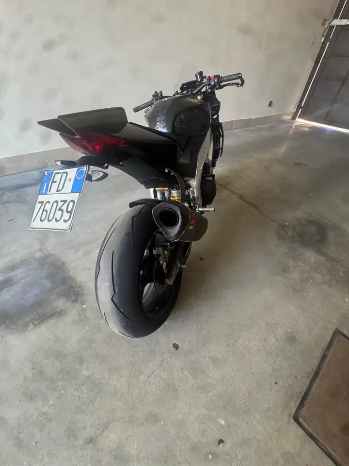Aprilia Tuono