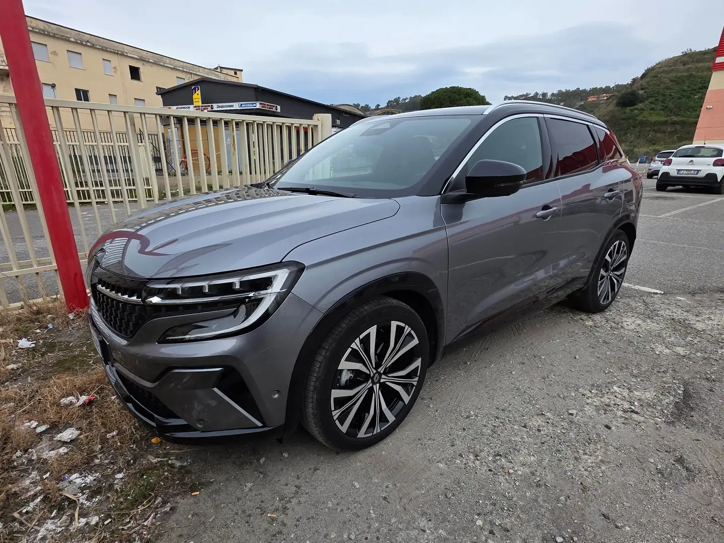 Renault Austral Austral 1.2 E-Tech full hybrid Techno 200cv auto Grau - 2