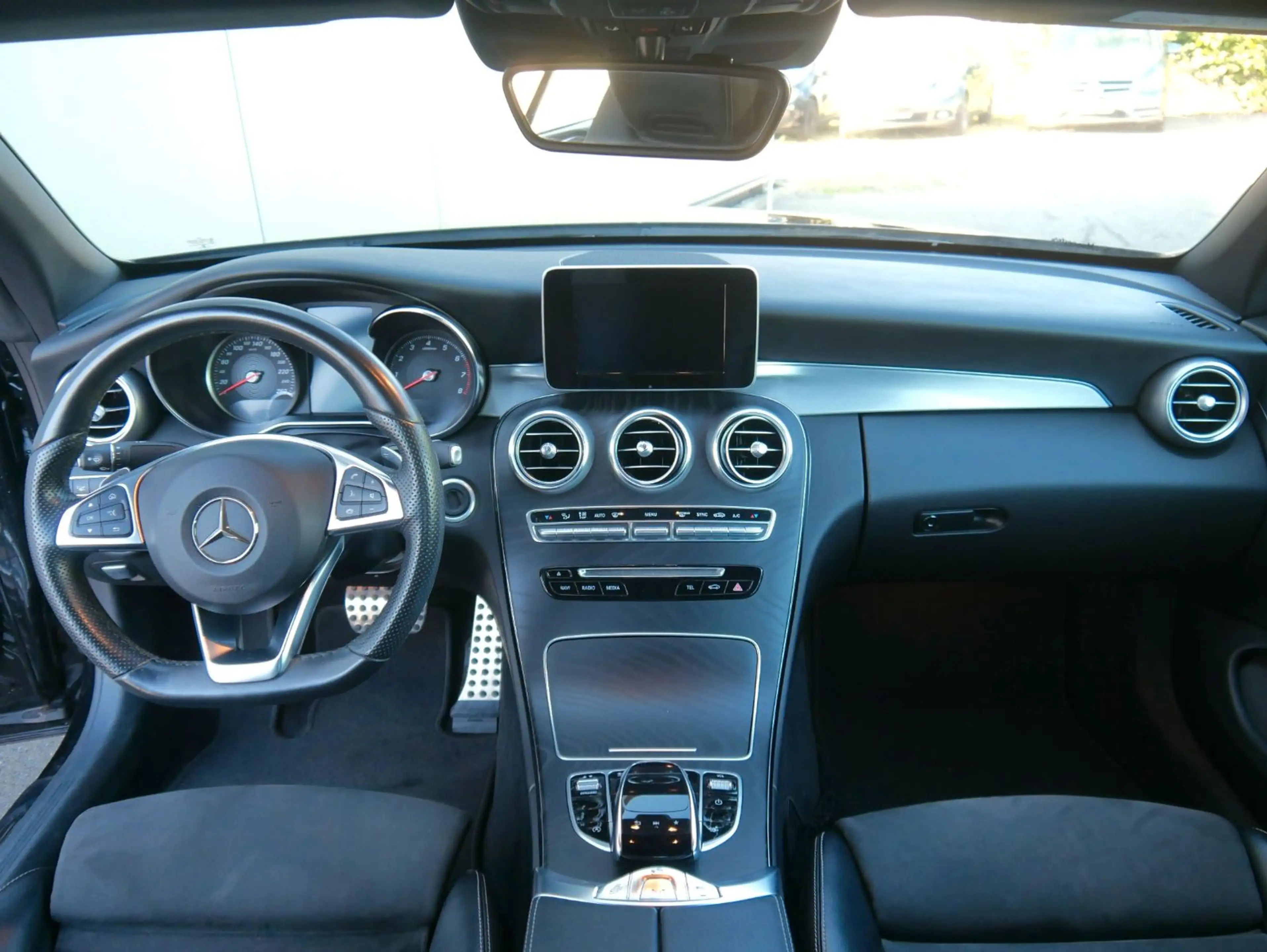 Mercedes-Benz C 180 Cabrio AMG-Line NAVI/LED/HEAD-UP/RFK — photo 14