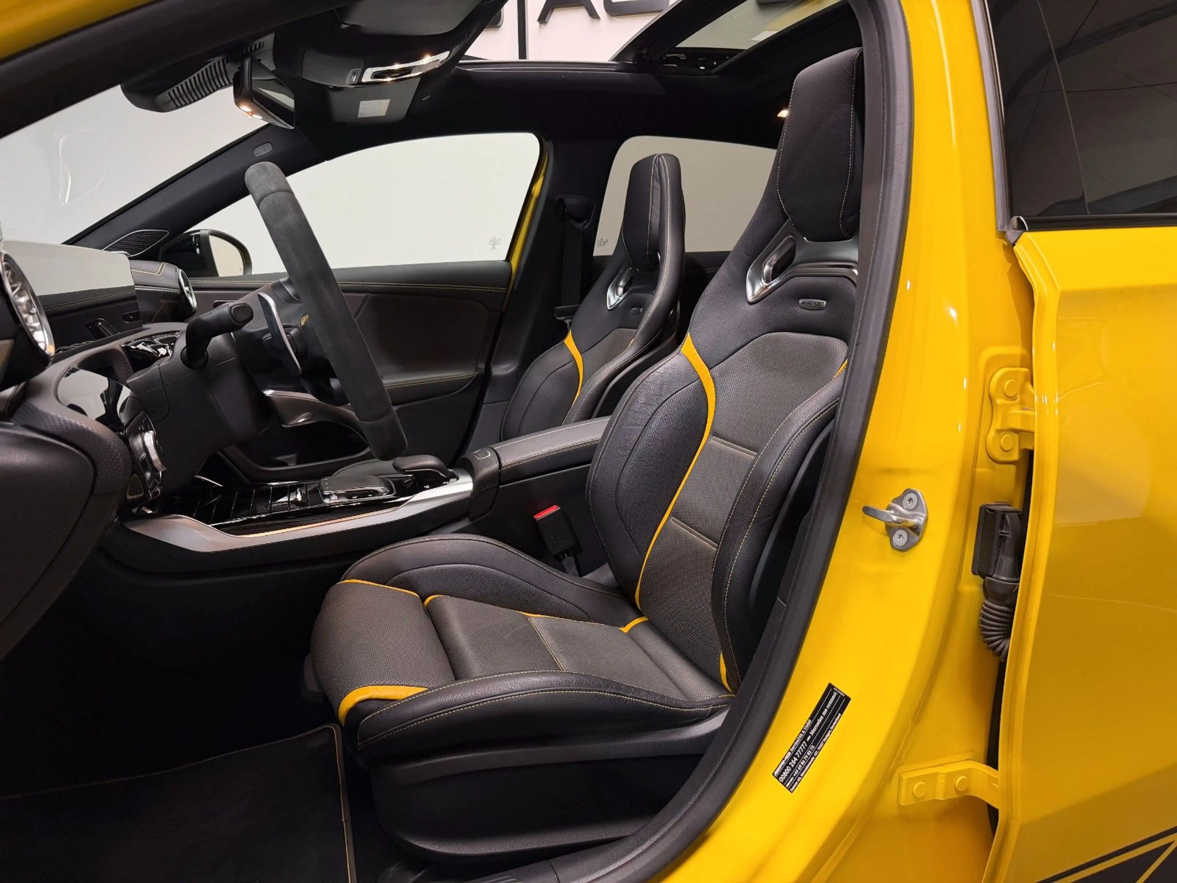 Mercedes-Benz A 45 AMG A 45 S AMG 4M Edition 1 Aero Pano 360° ACC HUD — photo 9