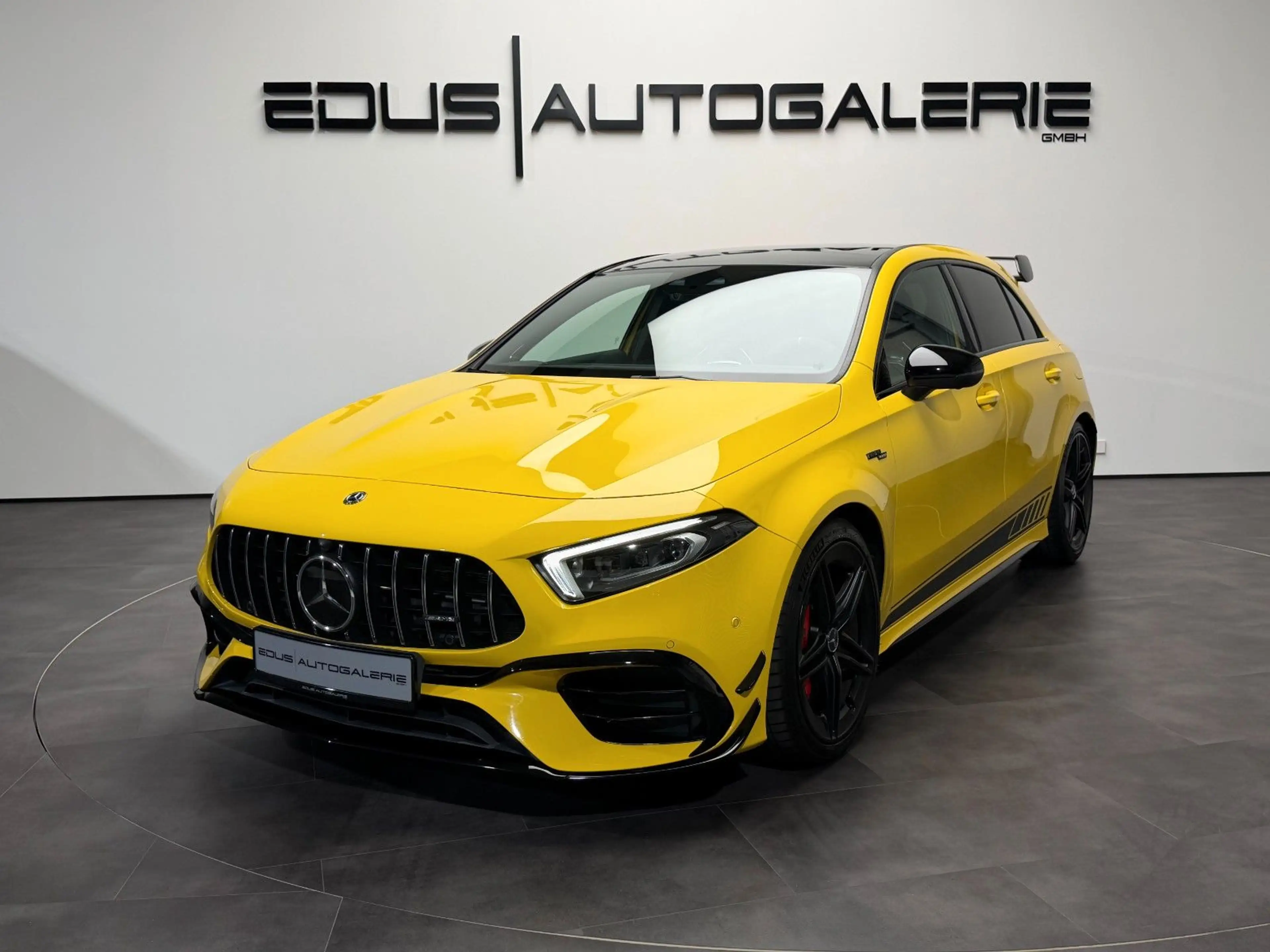 Mercedes-Benz A 45 AMG A 45 S AMG 4M Edition 1 Aero Pano 360° ACC HUD