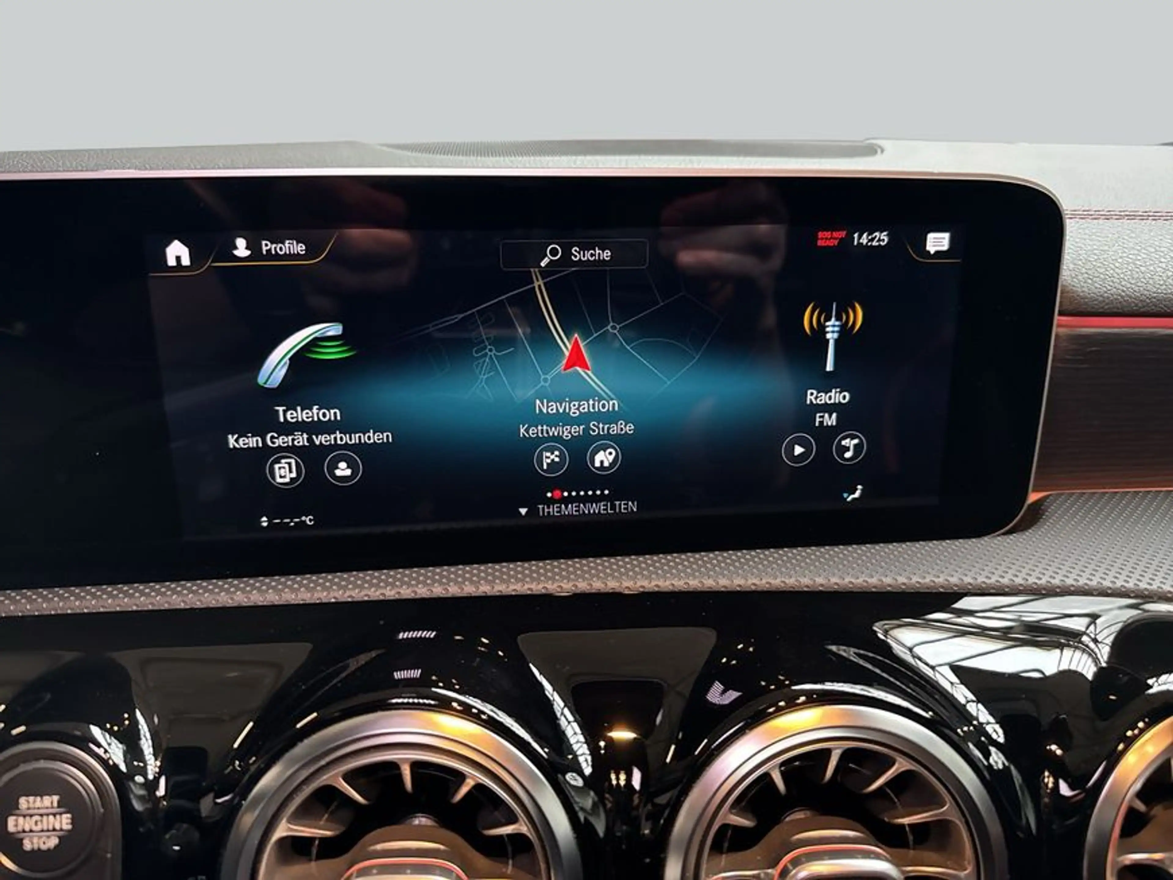 Mercedes-Benz CLA 35 AMG CLA — photo 14