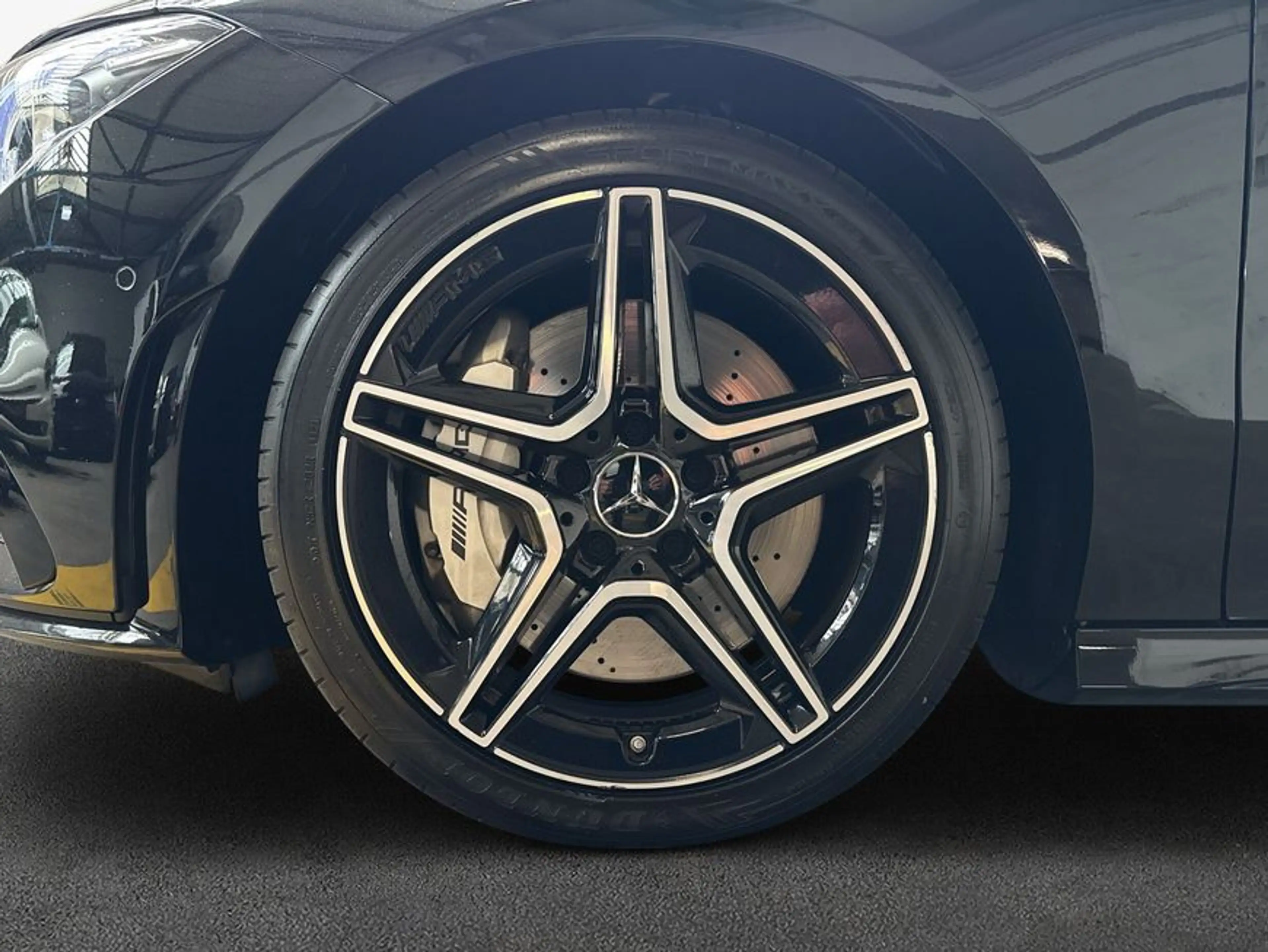 Mercedes-Benz CLA 35 AMG CLA — photo 7