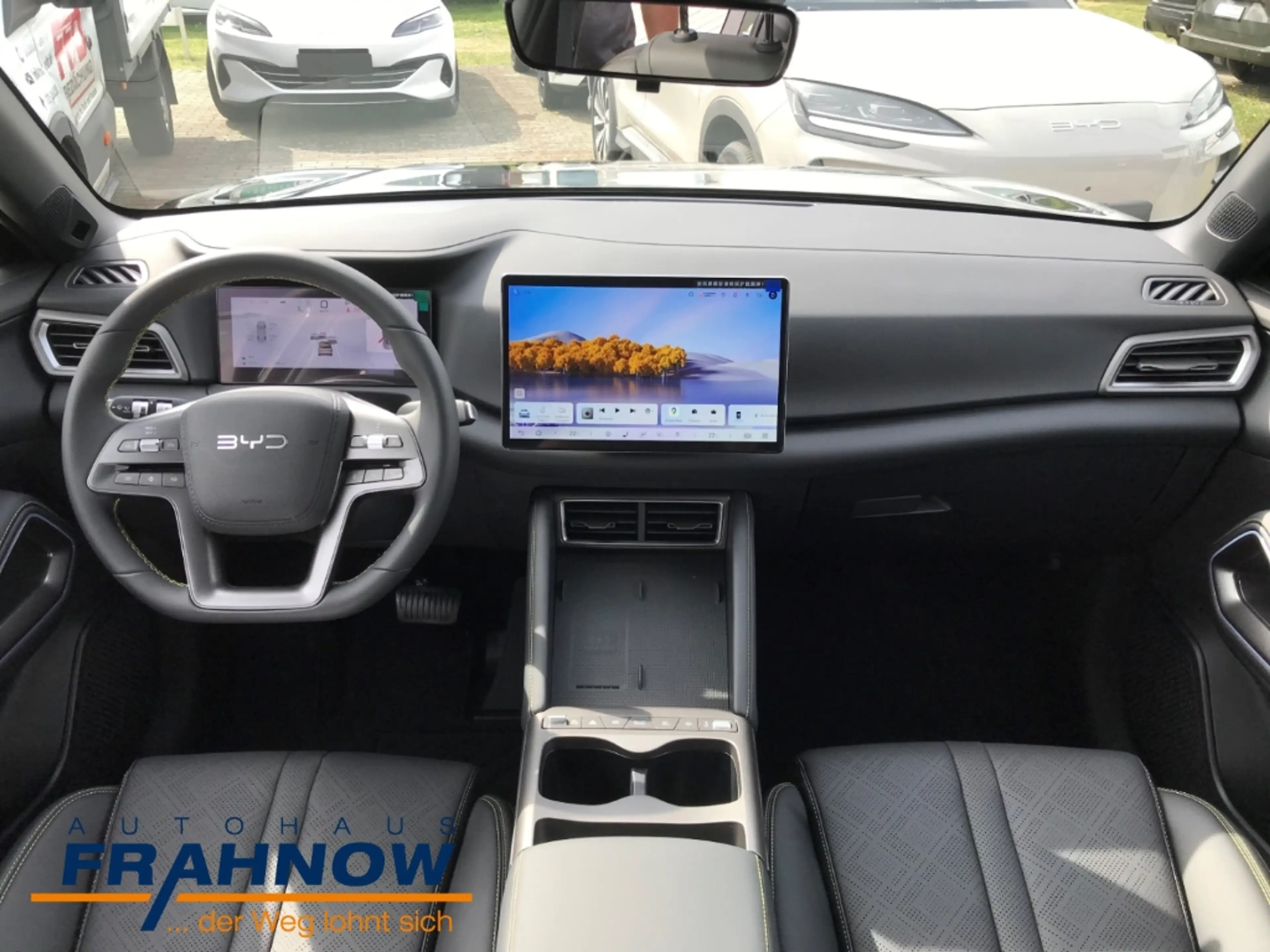 BYD Atto 2 1.5 DM-i PHEV 156 kW Boost LED NAVI ACC PANO — photo 12