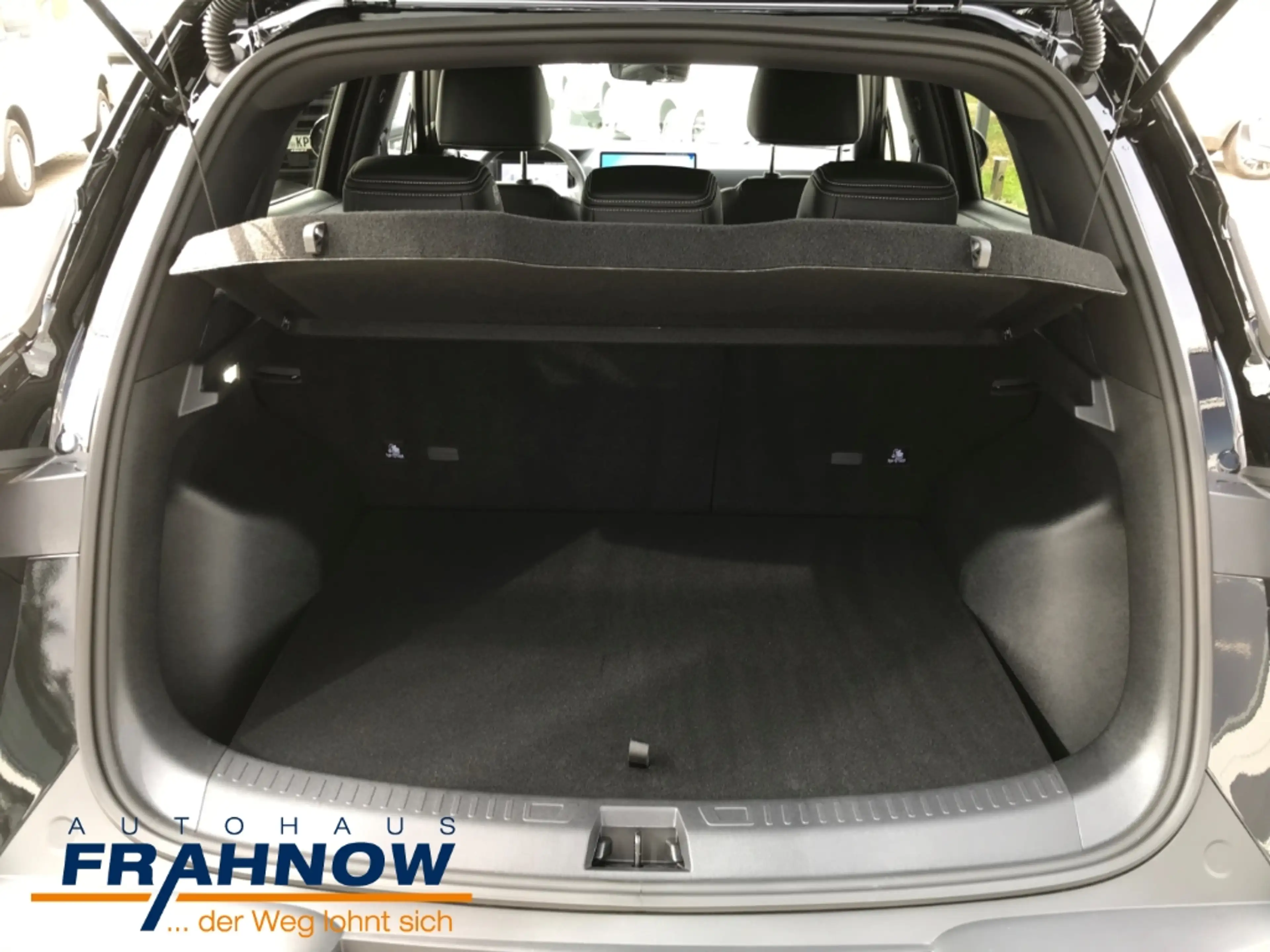 BYD Atto 2 1.5 DM-i PHEV 156 kW Boost LED NAVI ACC PANO — photo 11