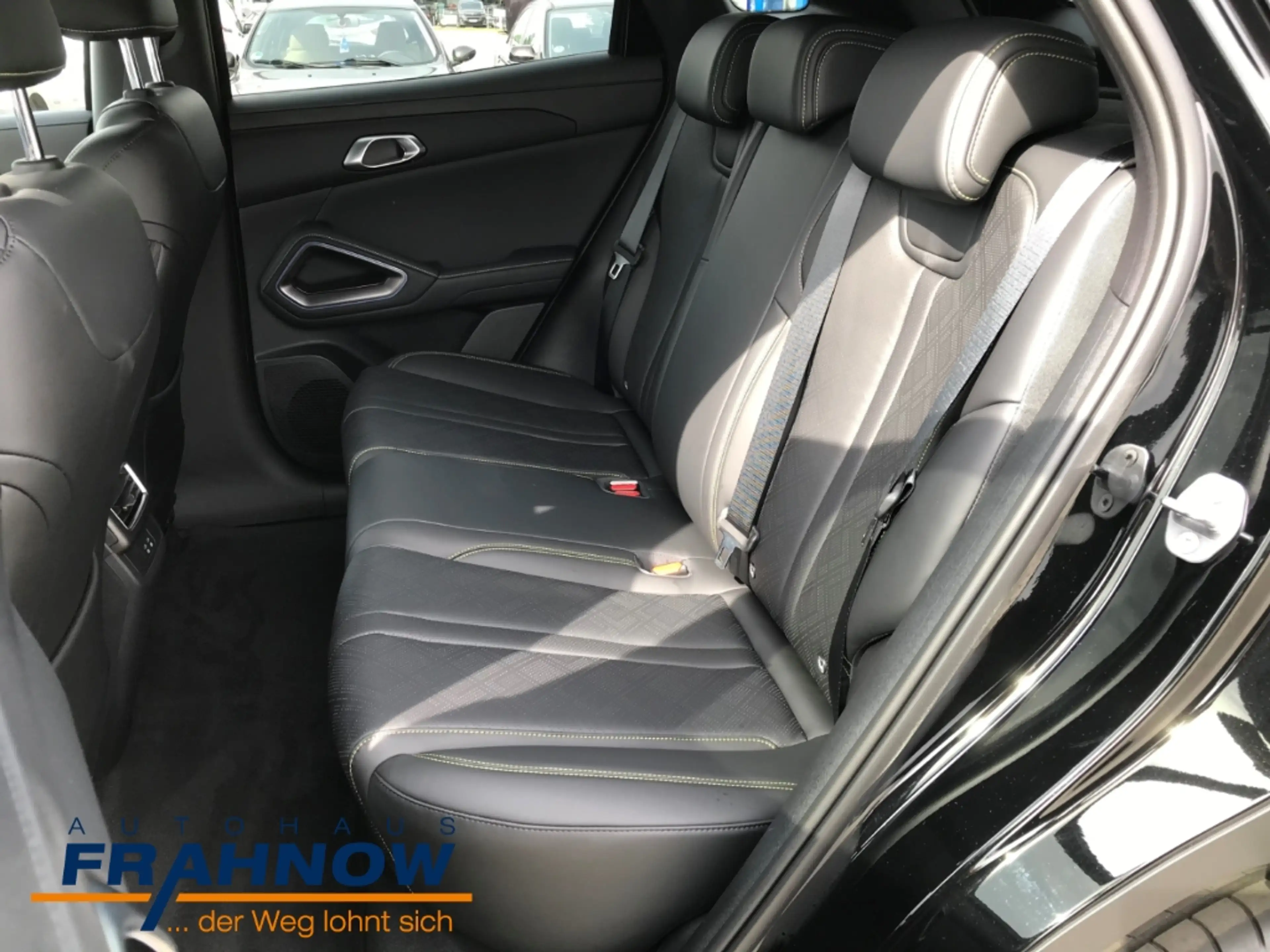 BYD Atto 2 1.5 DM-i PHEV 156 kW Boost LED NAVI ACC PANO — photo 10