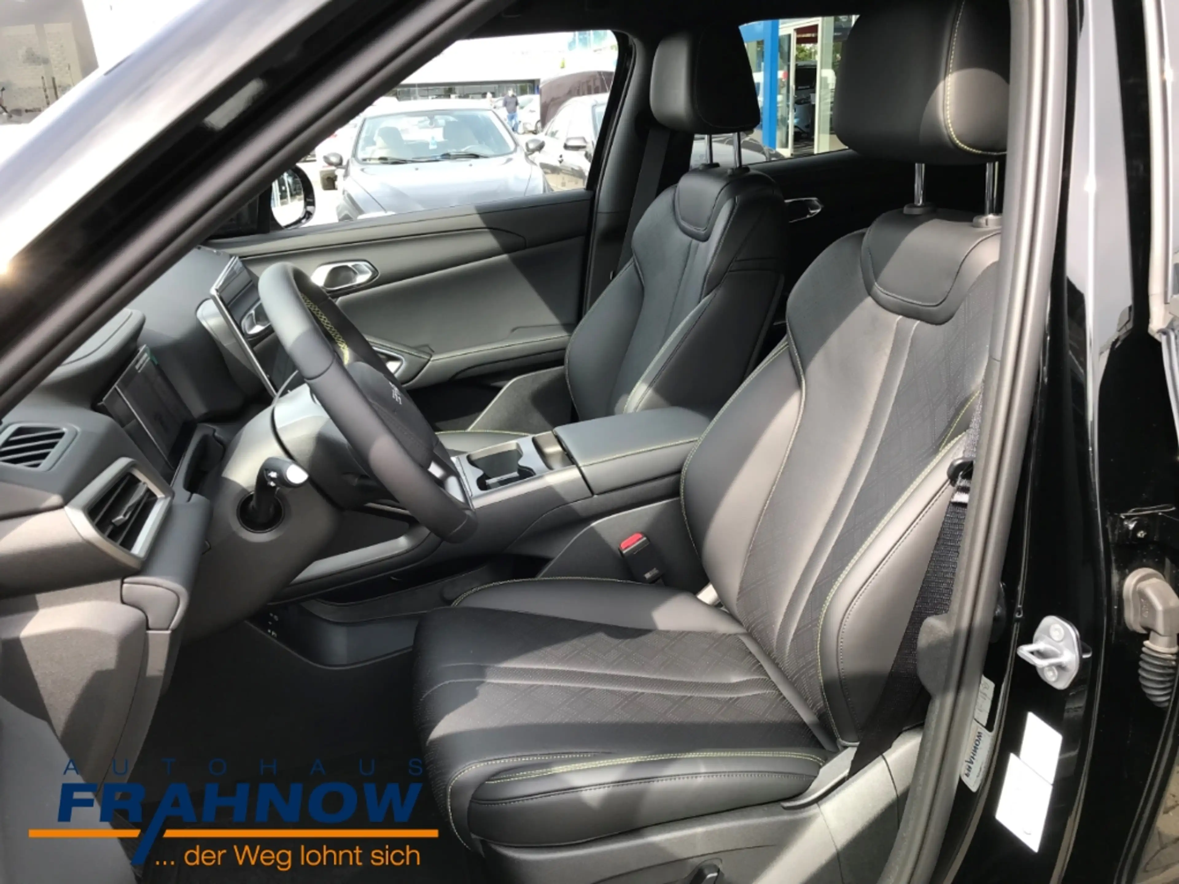BYD Atto 2 1.5 DM-i PHEV 156 kW Boost LED NAVI ACC PANO — photo 9
