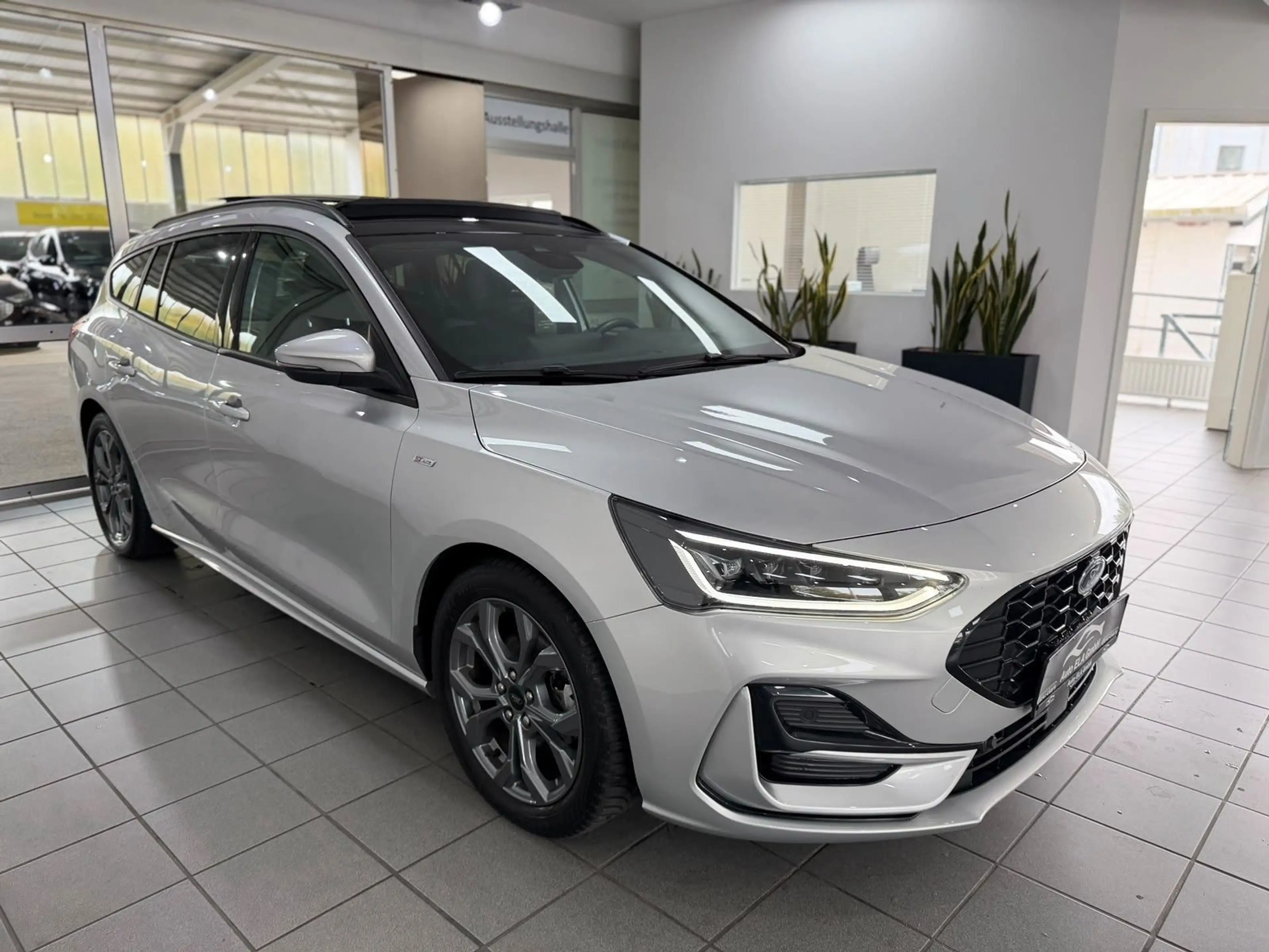 Ford Focus Turnier ST-Line XAutomatik|Pano|AHK|Kam. — photo 9