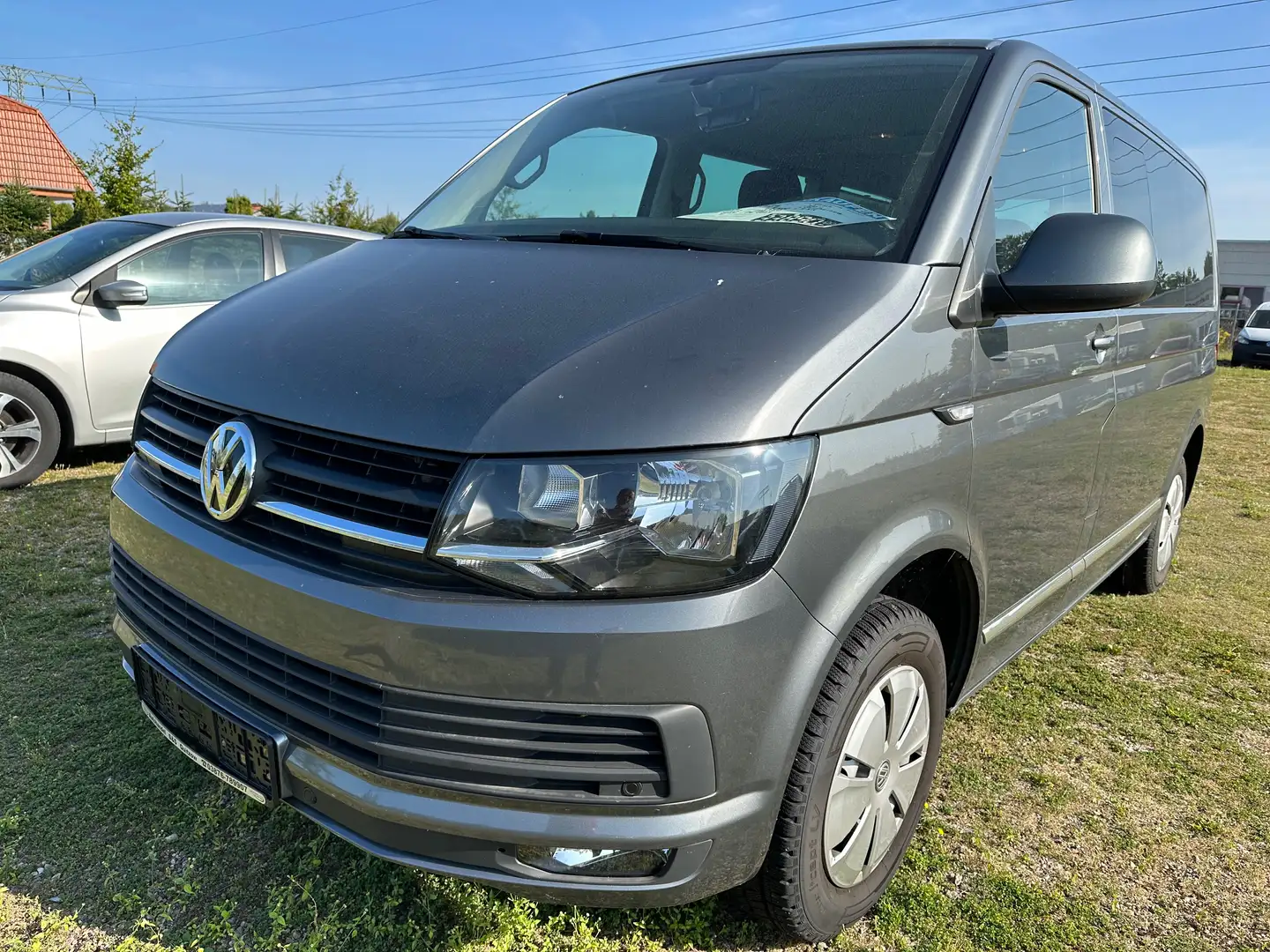 Volkswagen T6 Caravelle Gris - 2