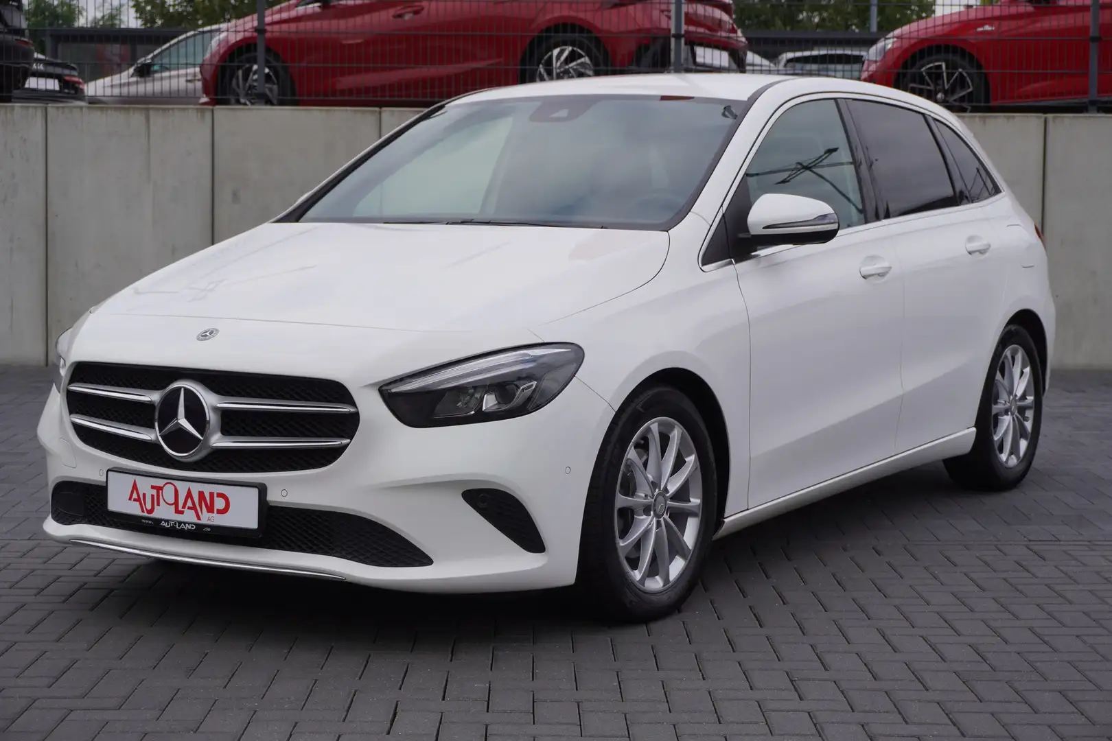 Mercedes-Benz B 150 B180 Edition 2020 LED el. Heckklappe Sitzheizung Blanc - 2