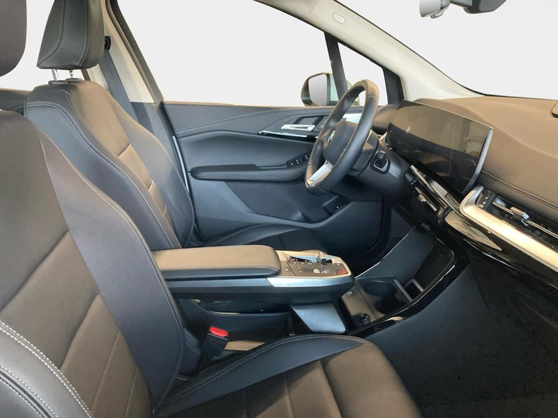 BMW 218 — photo 15