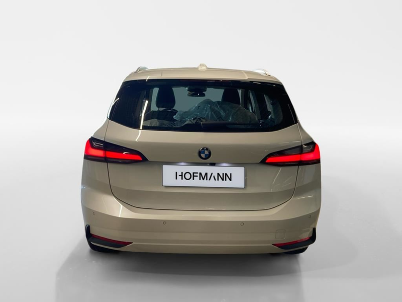 BMW 218 — photo 6