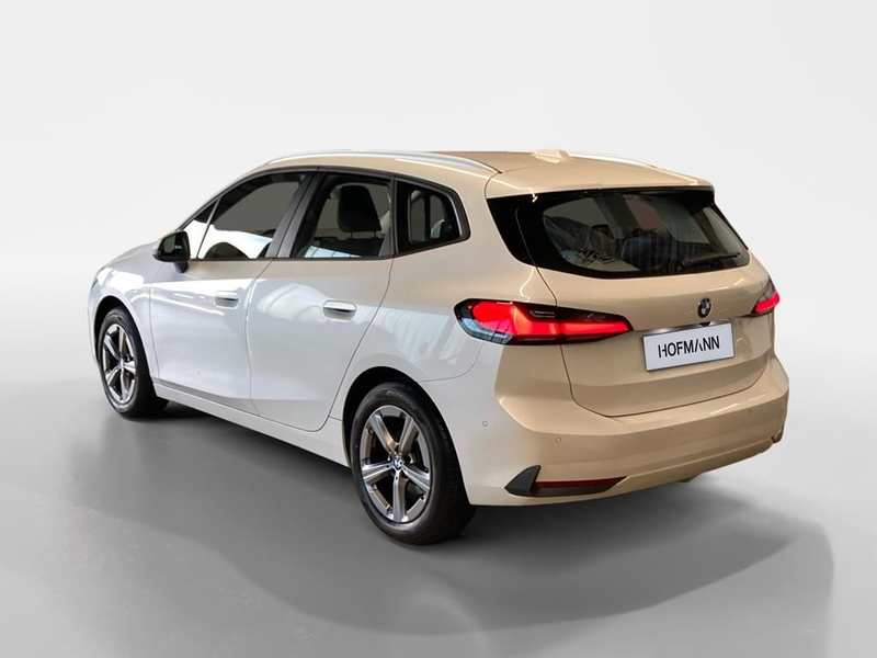 BMW 218 — photo 5
