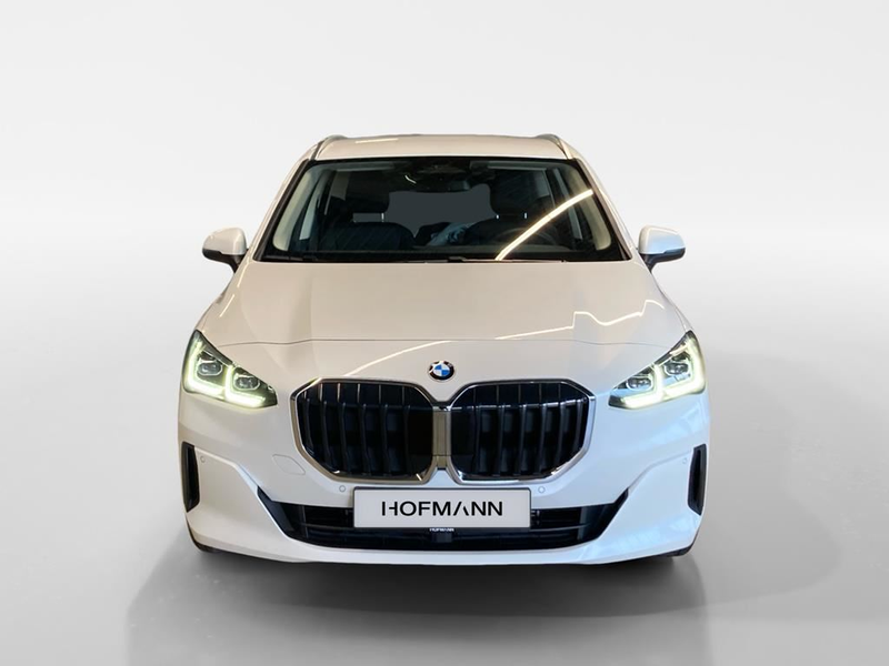 BMW 218 — photo 2