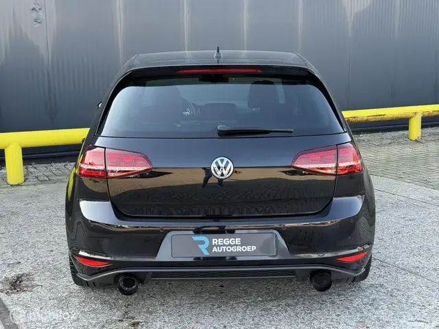 Volkswagen Golf view 8