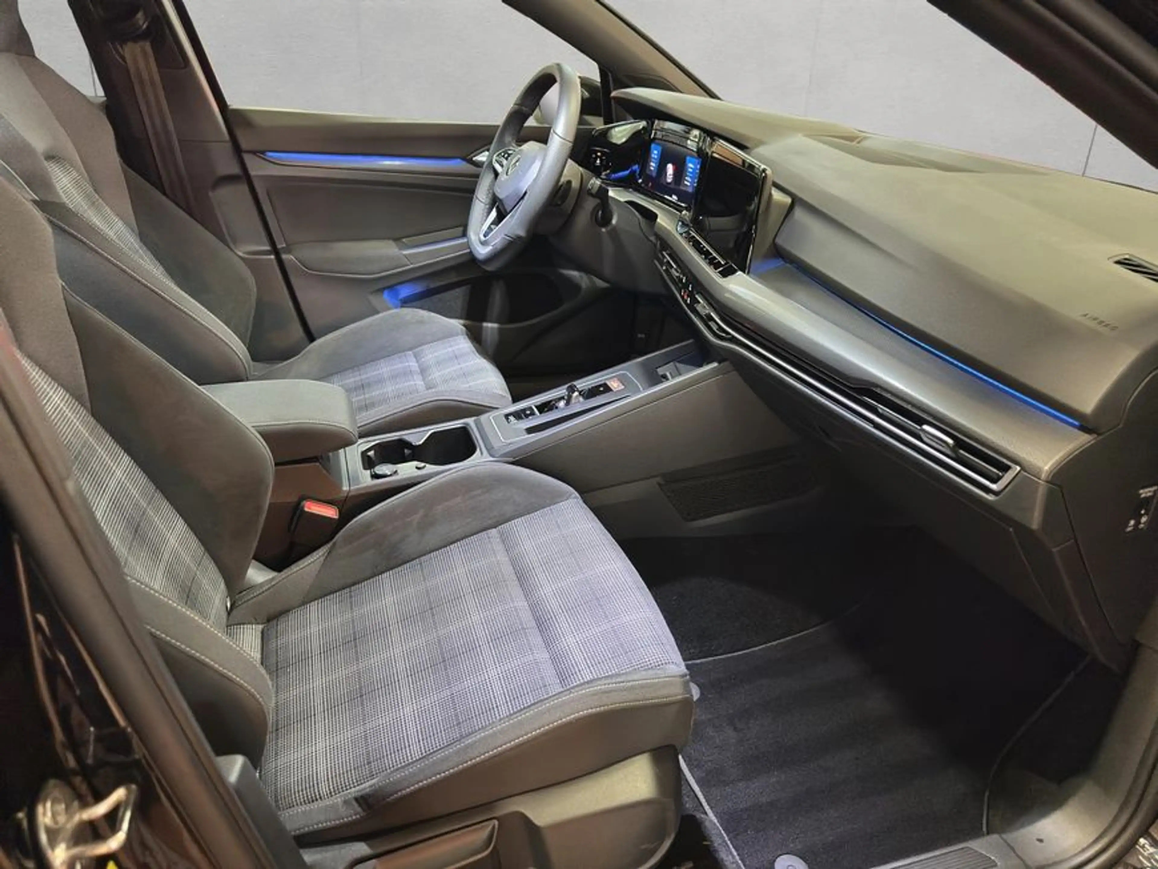 Volkswagen Golf GTD GTD 2.0 TDI Navi ''Black Style'' — photo 18