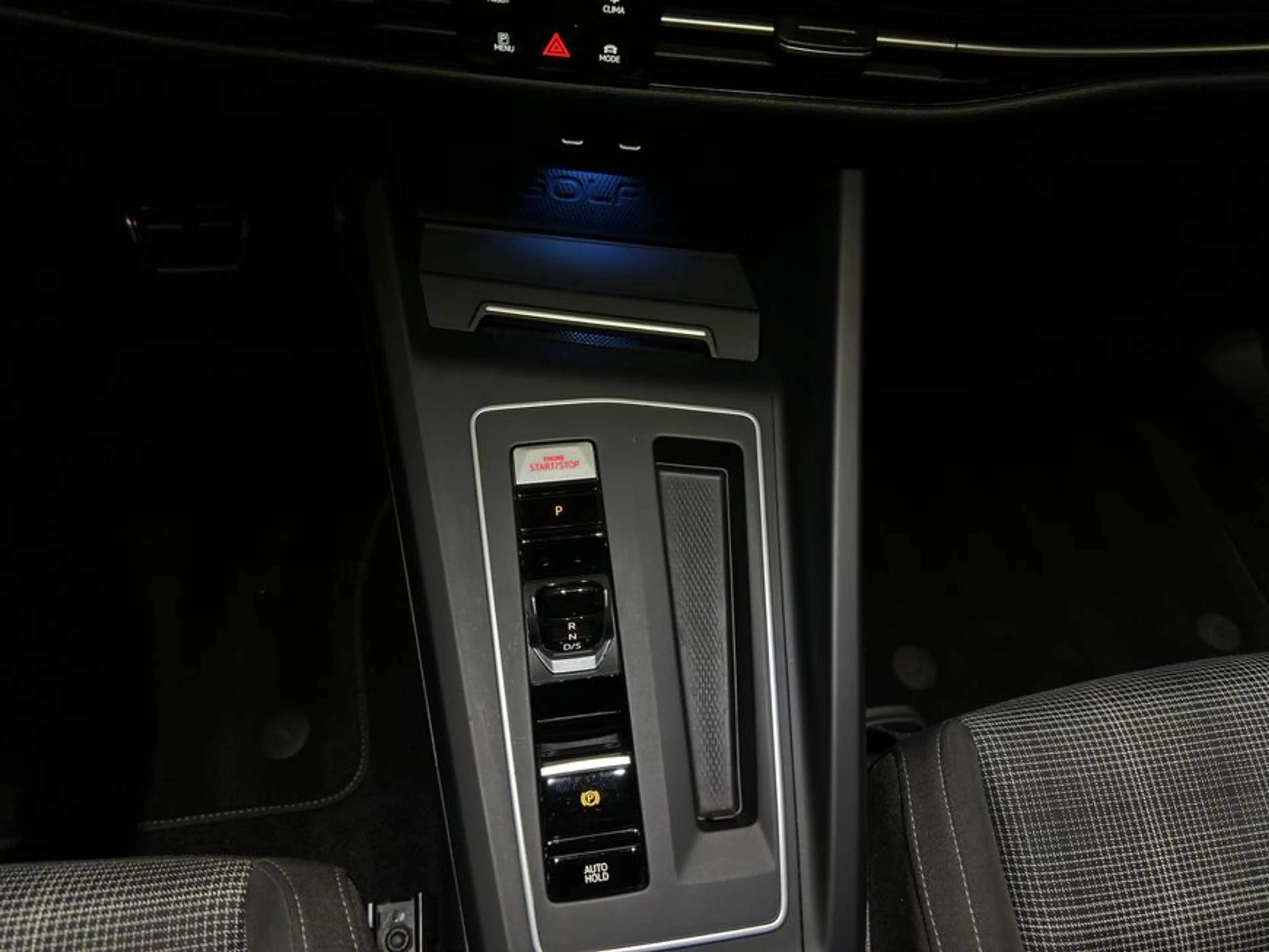 Volkswagen Golf GTD GTD 2.0 TDI Navi ''Black Style'' — photo 14