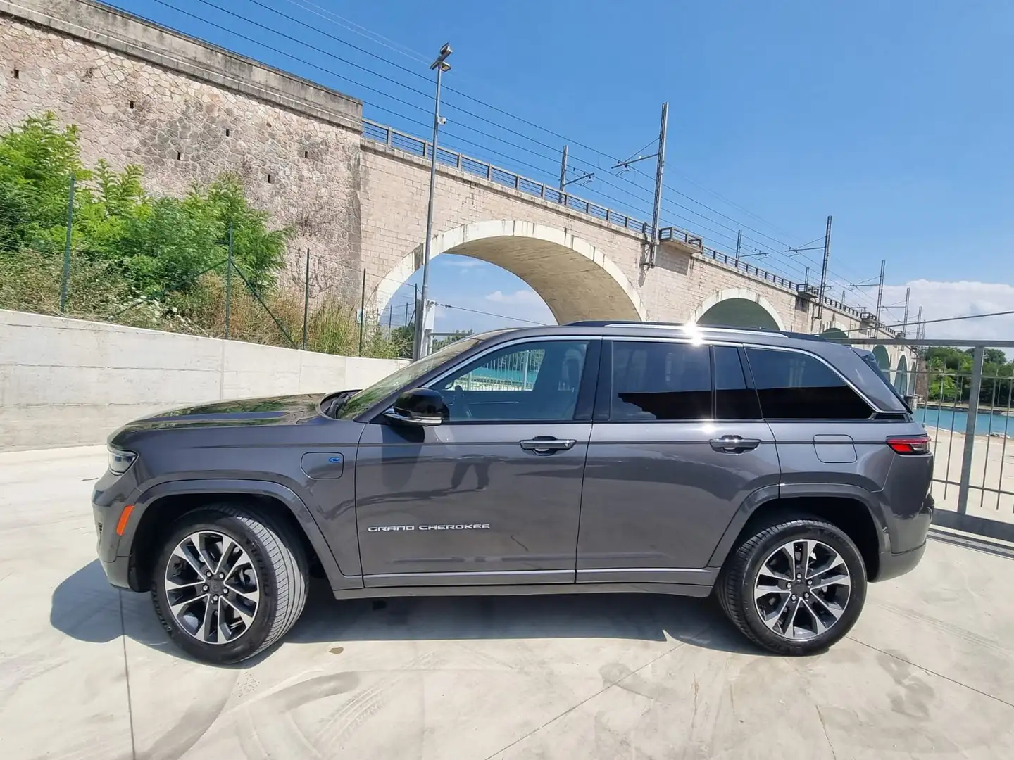 Jeep Grand Cherokee Grand Cherokee 2.0 atx phev Overland 4xe auto Gri - 2