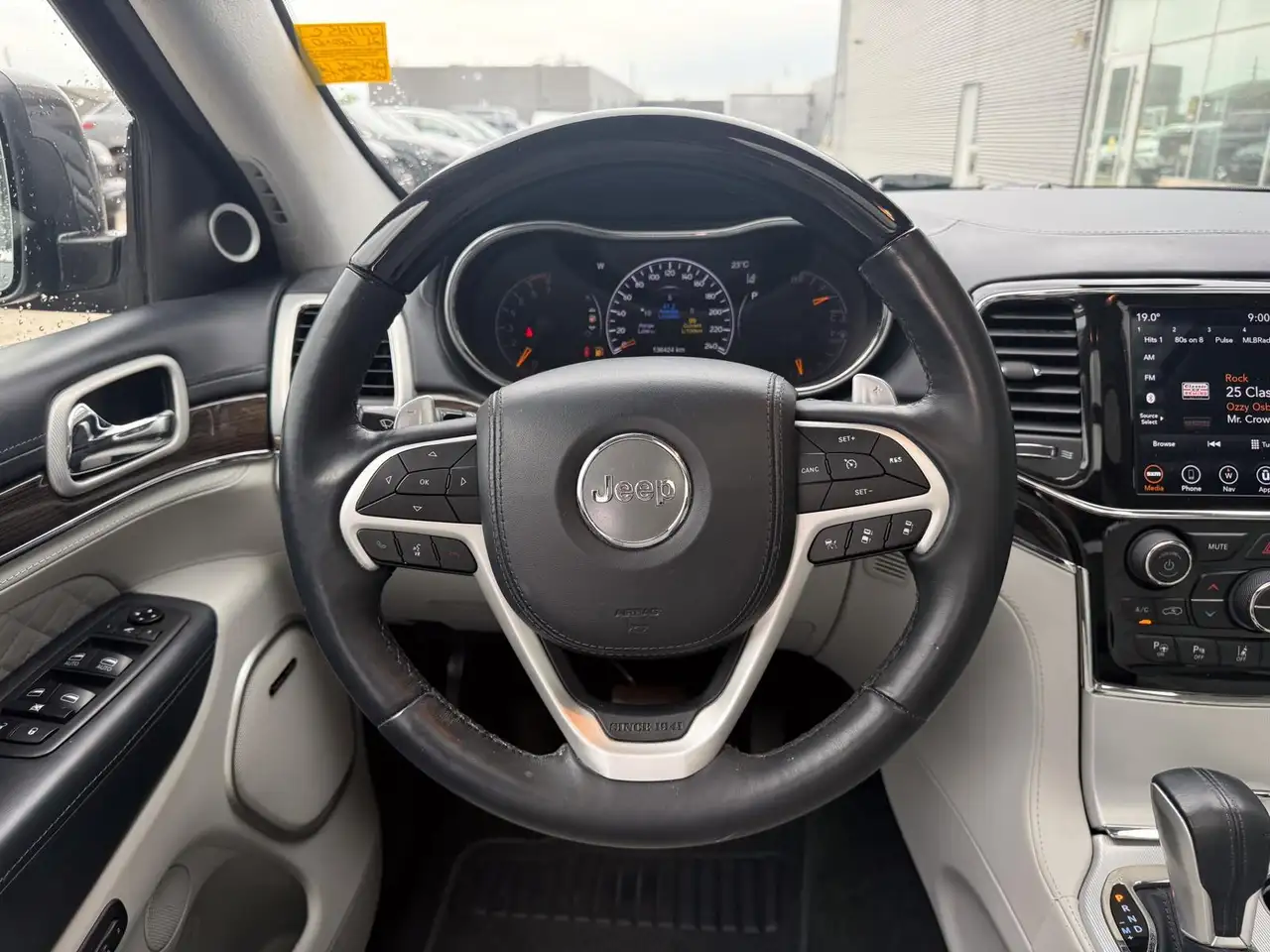 Jeep Grand Cherokee снимка Jeep Grand Cherokee