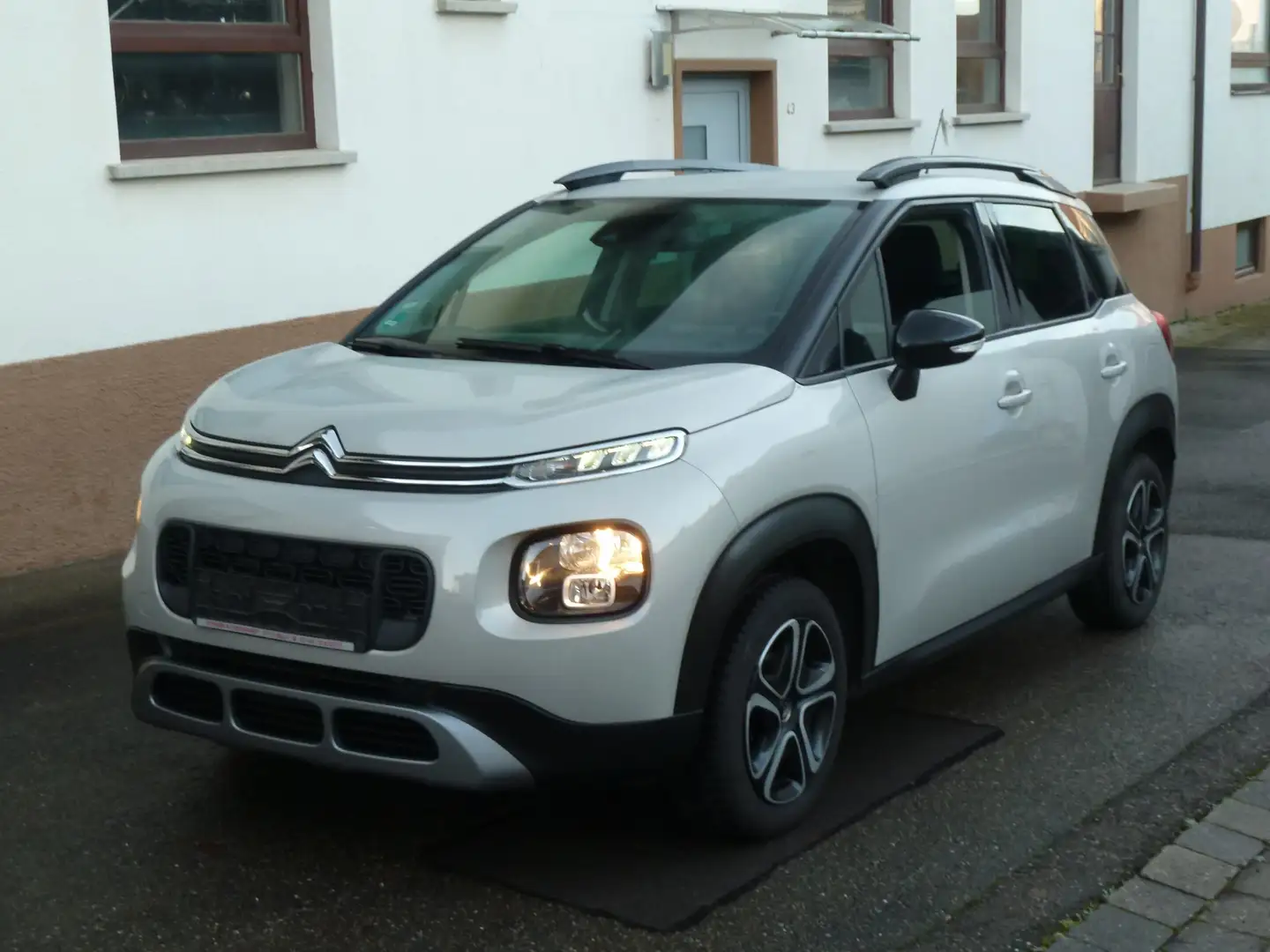 Citroen C3 Aircross HDI 120 Shine 1 Hand Bej - 2