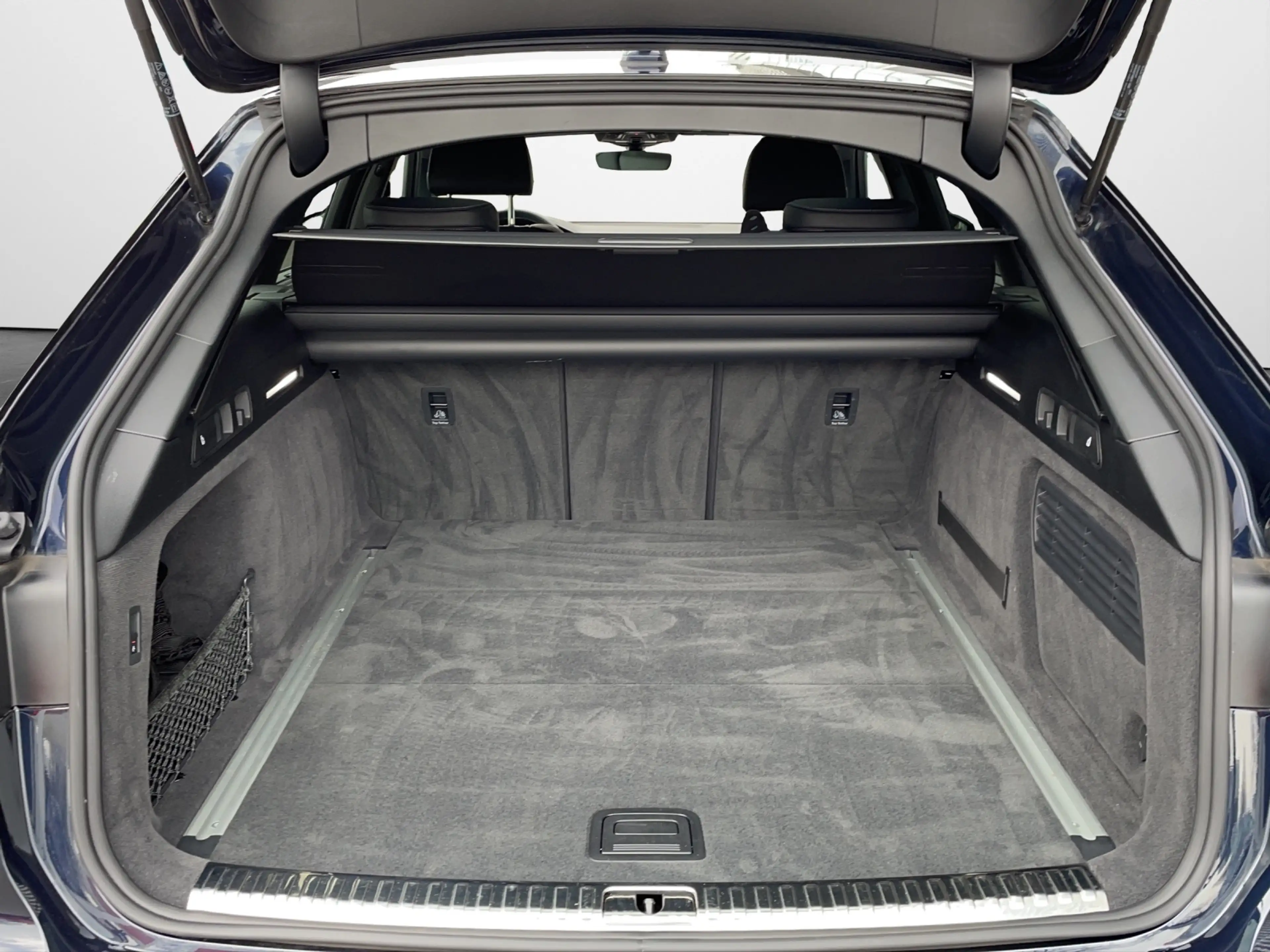 Audi A6 Avant 40 TDI S tronic quattro s line sport — photo 12