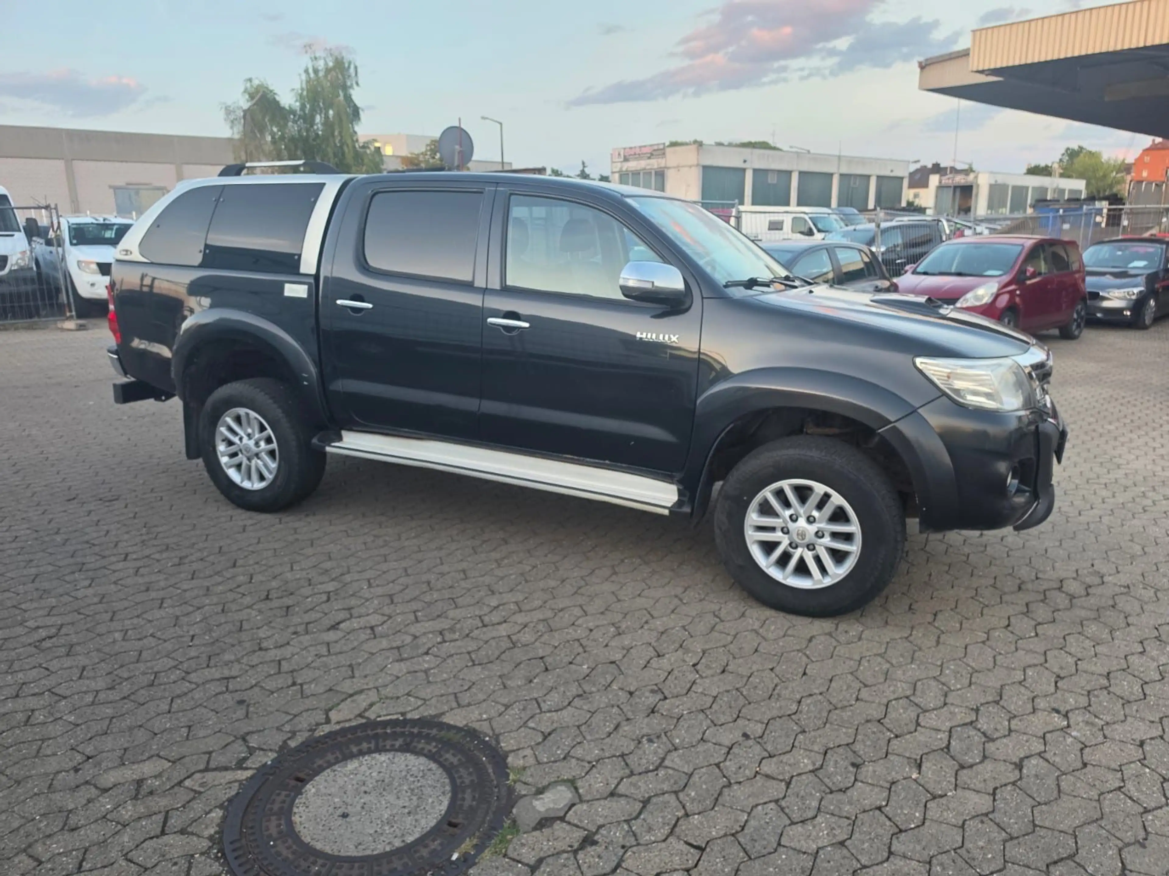 Toyota Hilux 3.0 Liter — photo 5
