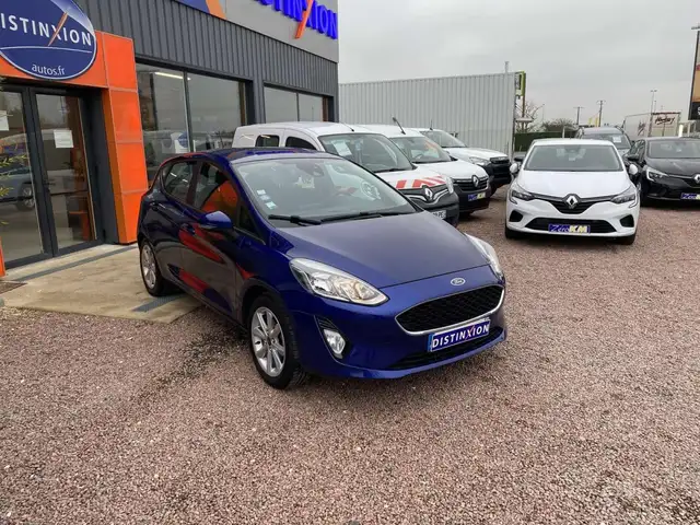 Ford Fiesta view 3