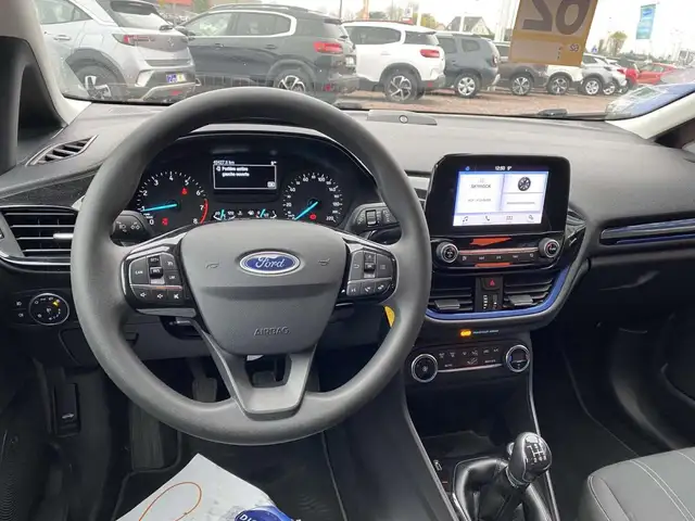 Ford Fiesta view 12