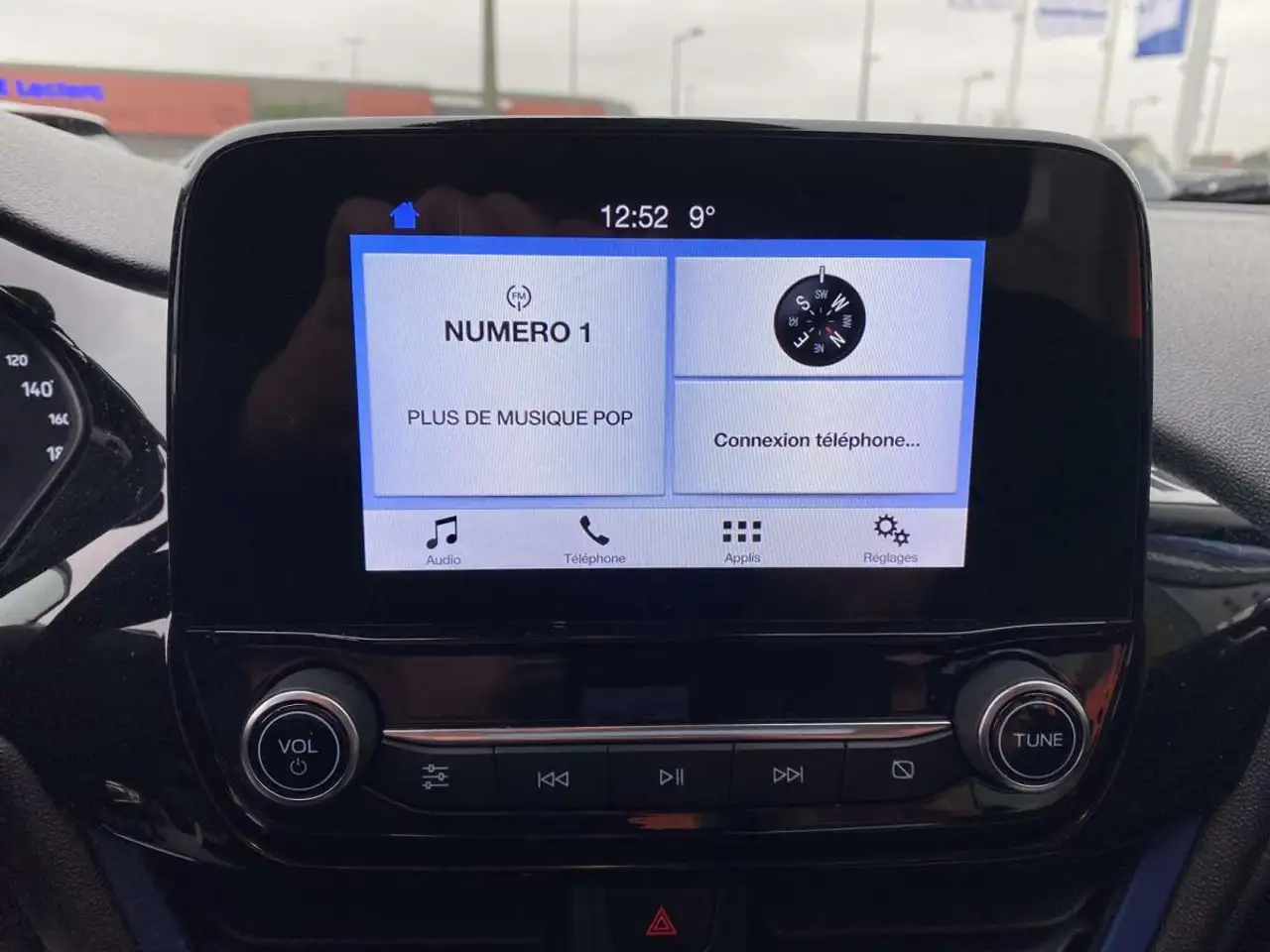 Ford Fiesta 5 portes — photo 18