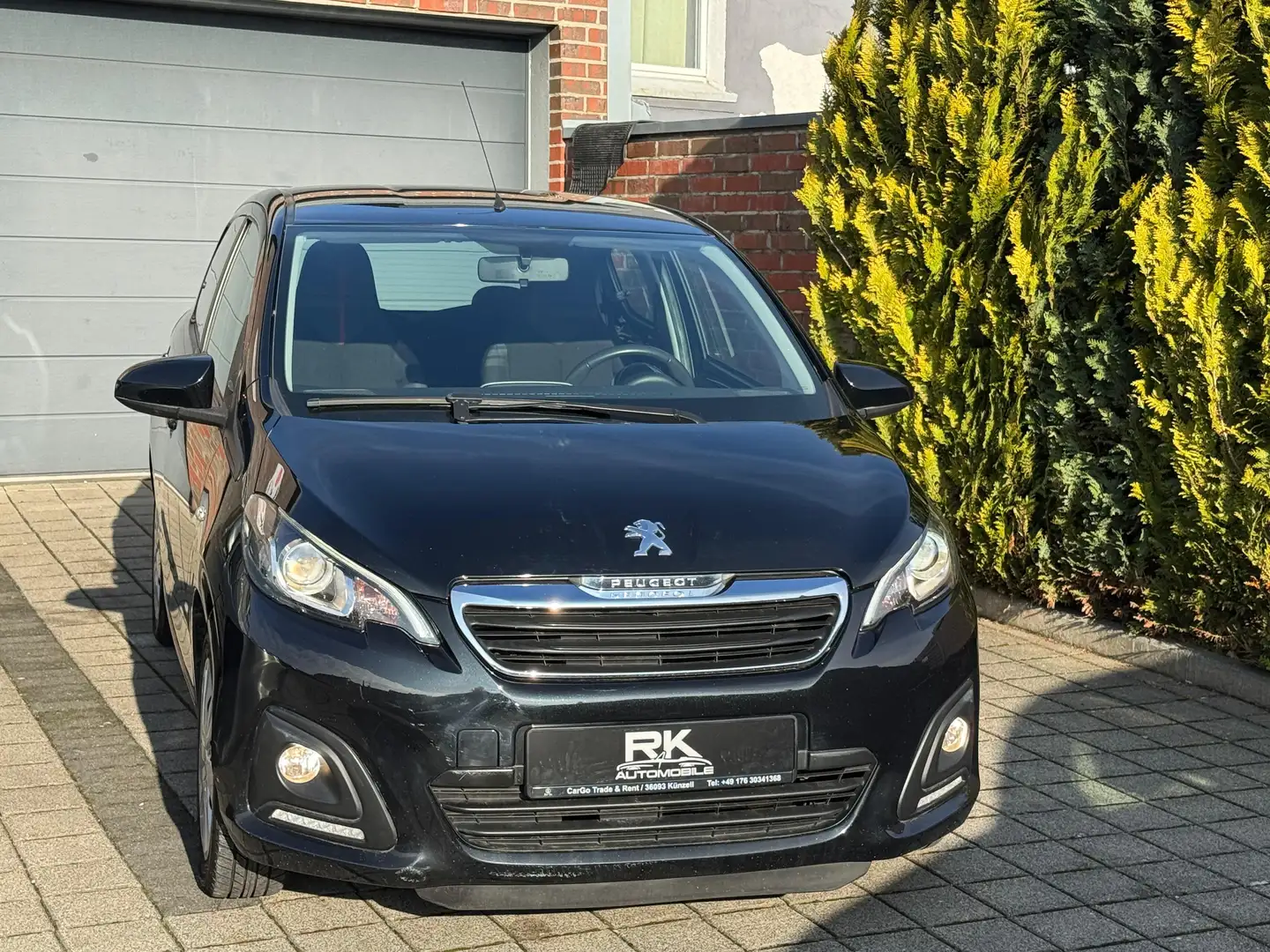Peugeot 108 Active sehr gepflegt /Sitzhzg. Schwarz - 2