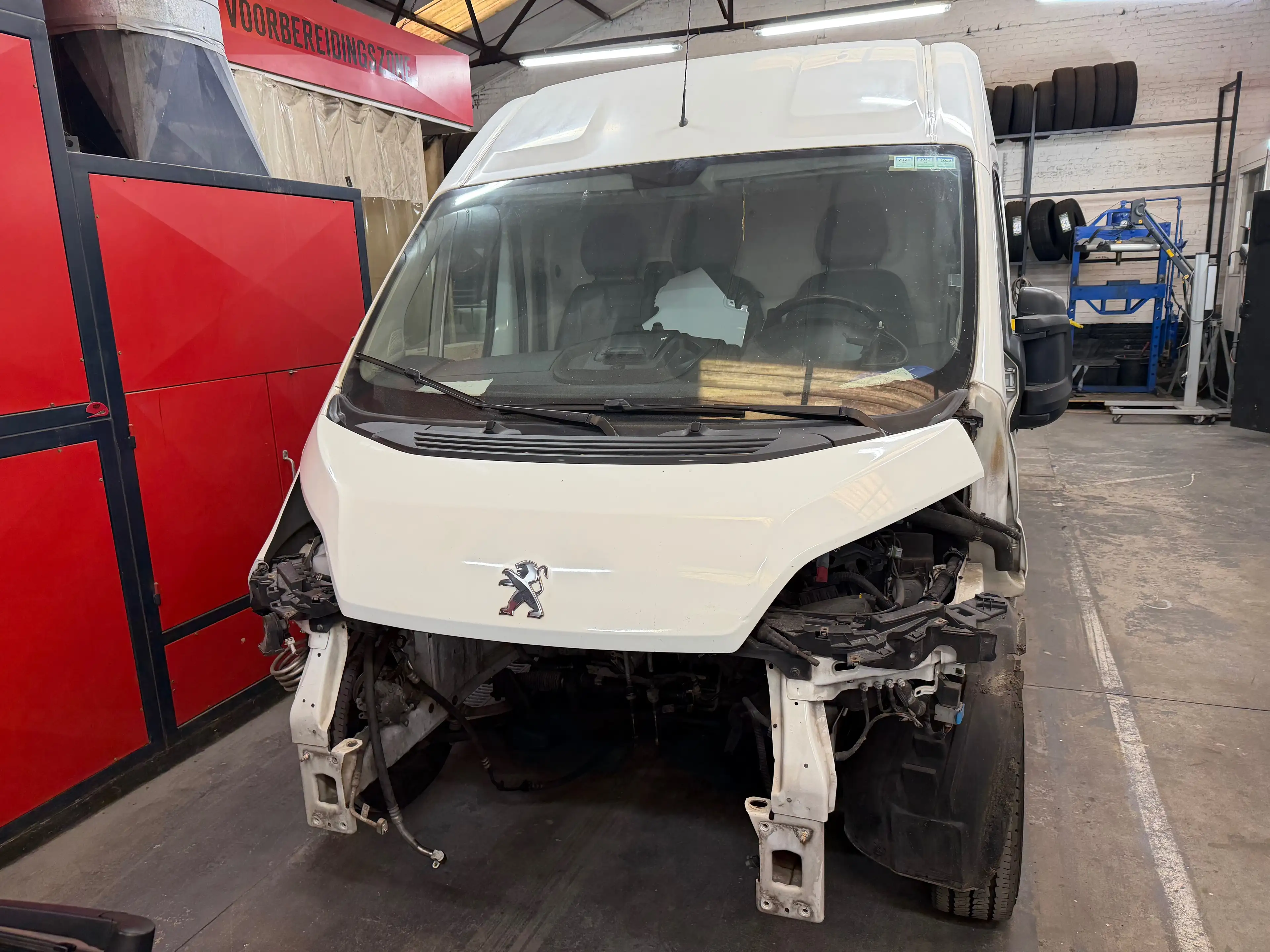 Peugeot Boxer Boxer 2.2 BlueHDi L2H2 Premium S/S