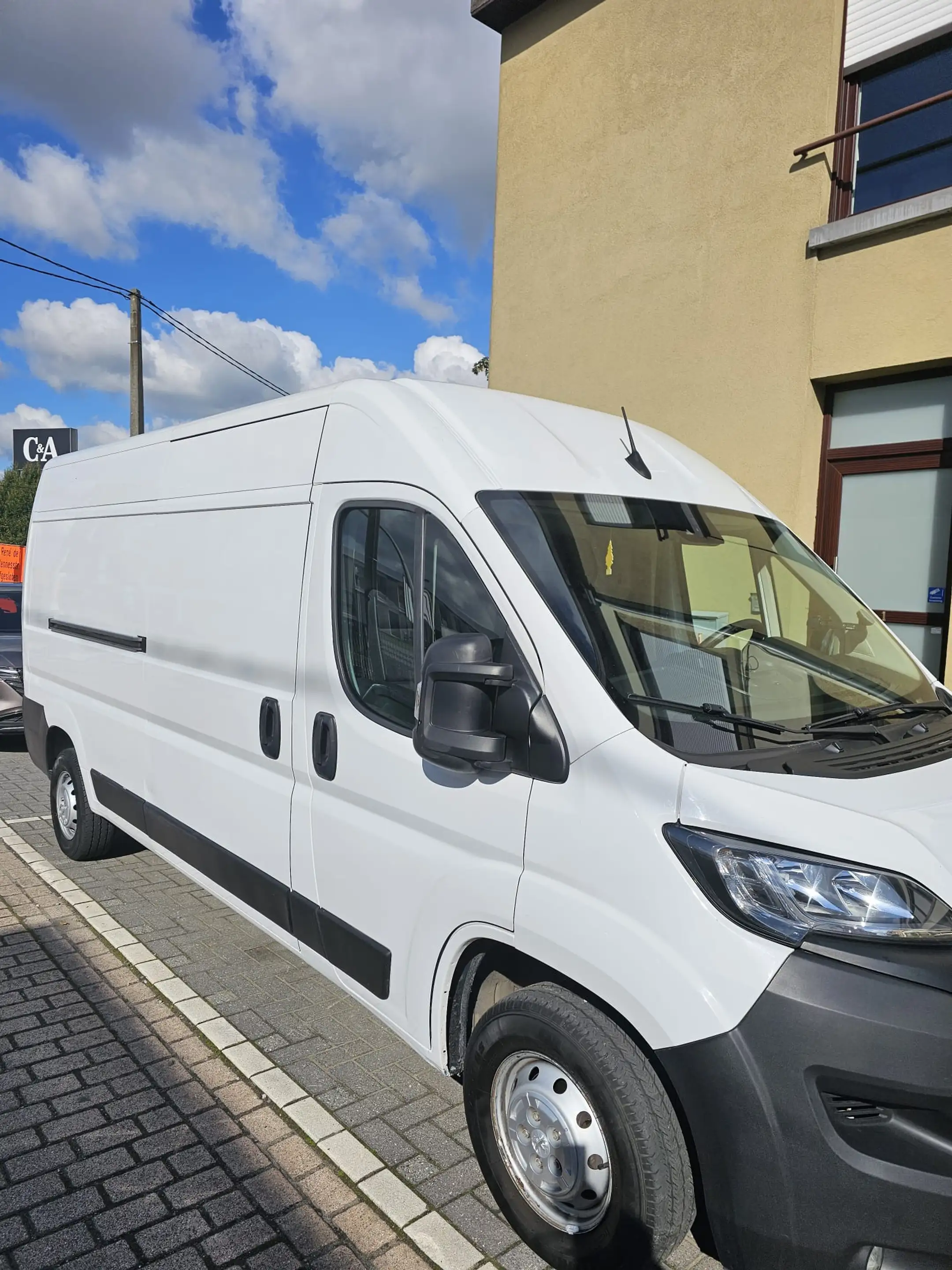 Peugeot Boxer Boxer 2.2 BlueHDi L2H2 Premium S/S — photo 2