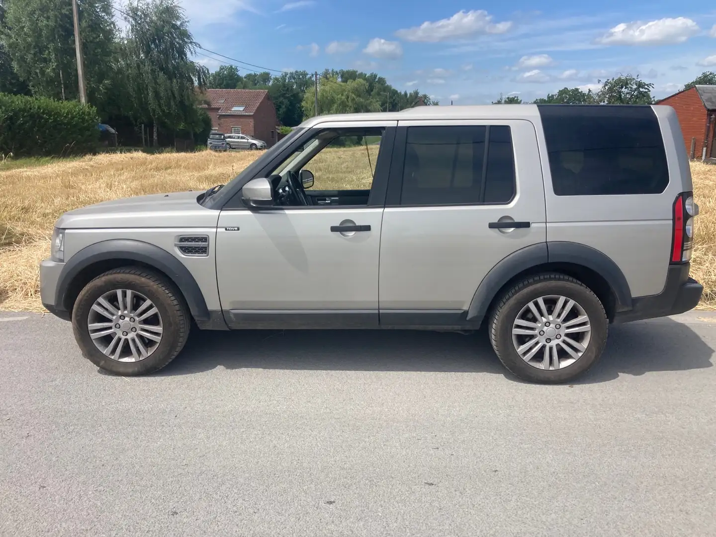 Land Rover Discovery CAMIONNETTE 2 PL Grijs - 2