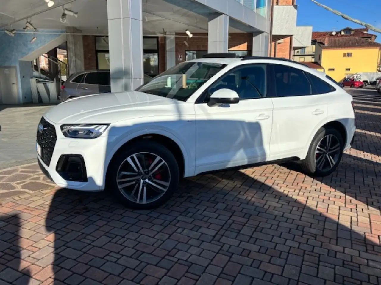 Audi Q5 40 TDI 204 CV quattro S tronic S line black plus 2
