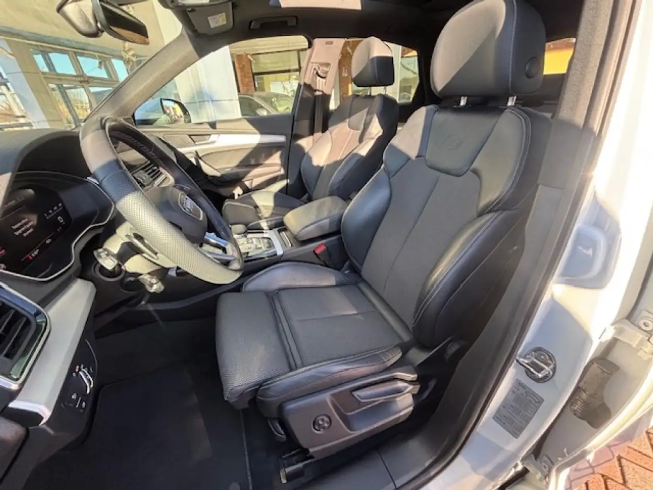 Audi Q5 40 TDI 204 CV quattro S tronic S line black plus 12