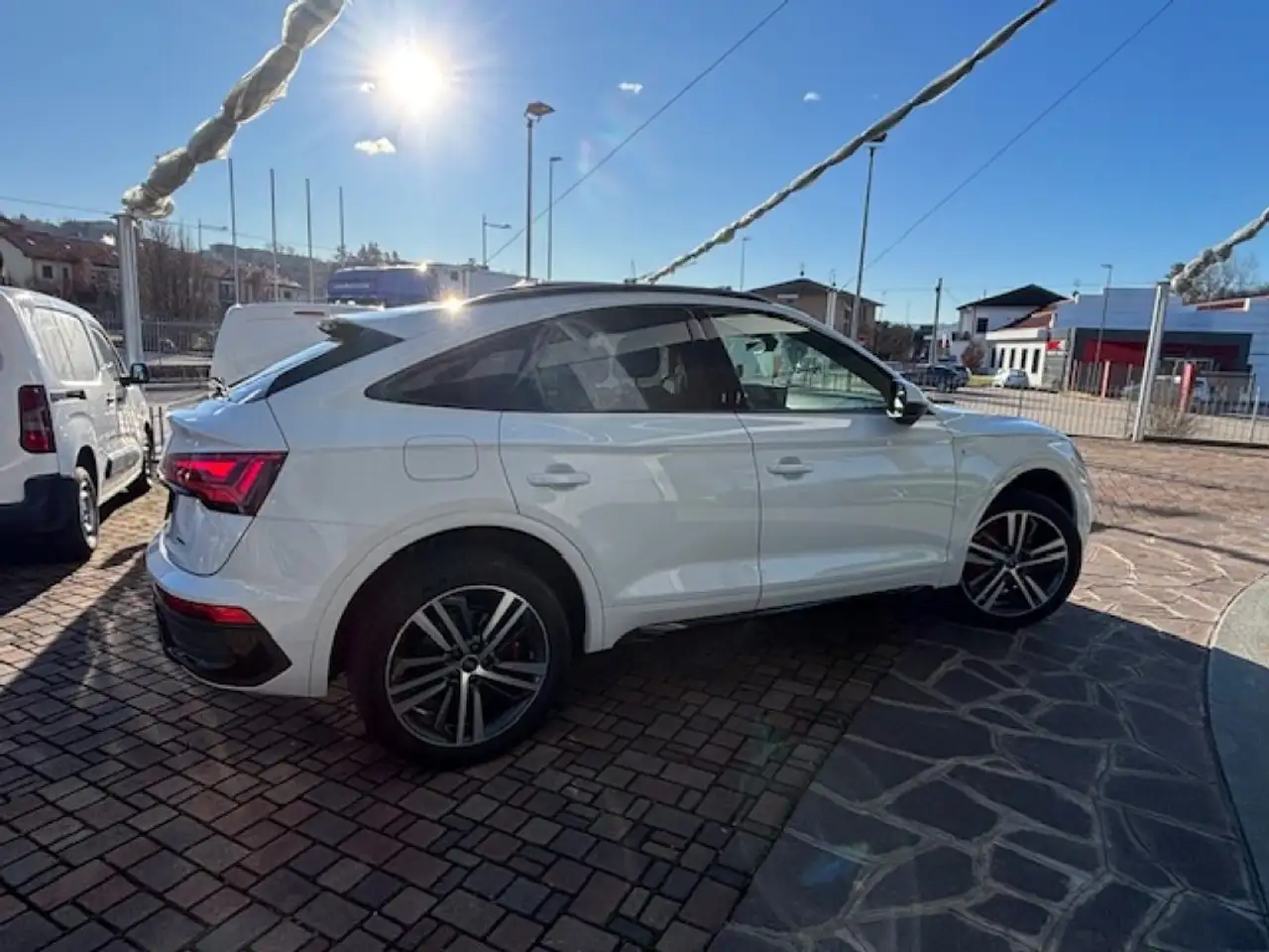 Audi Q5 40 TDI 204 CV quattro S tronic S line black plus 4