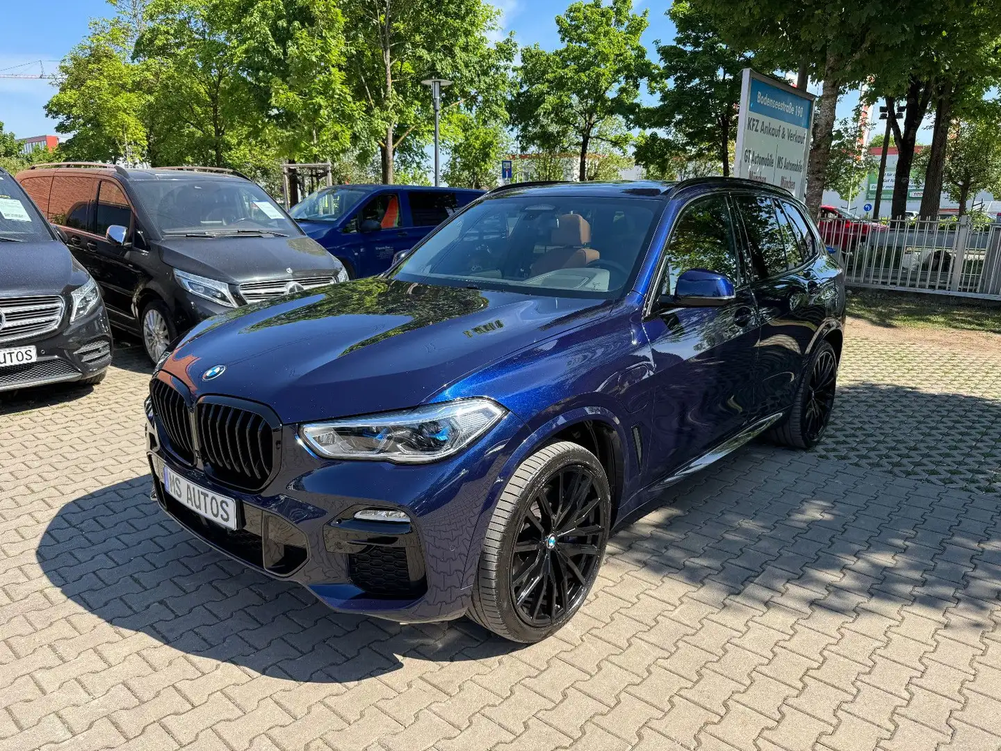 BMW X5 xDrive 45 e MSport*Panorama*Head Up*ACC*Laser Blau - 1